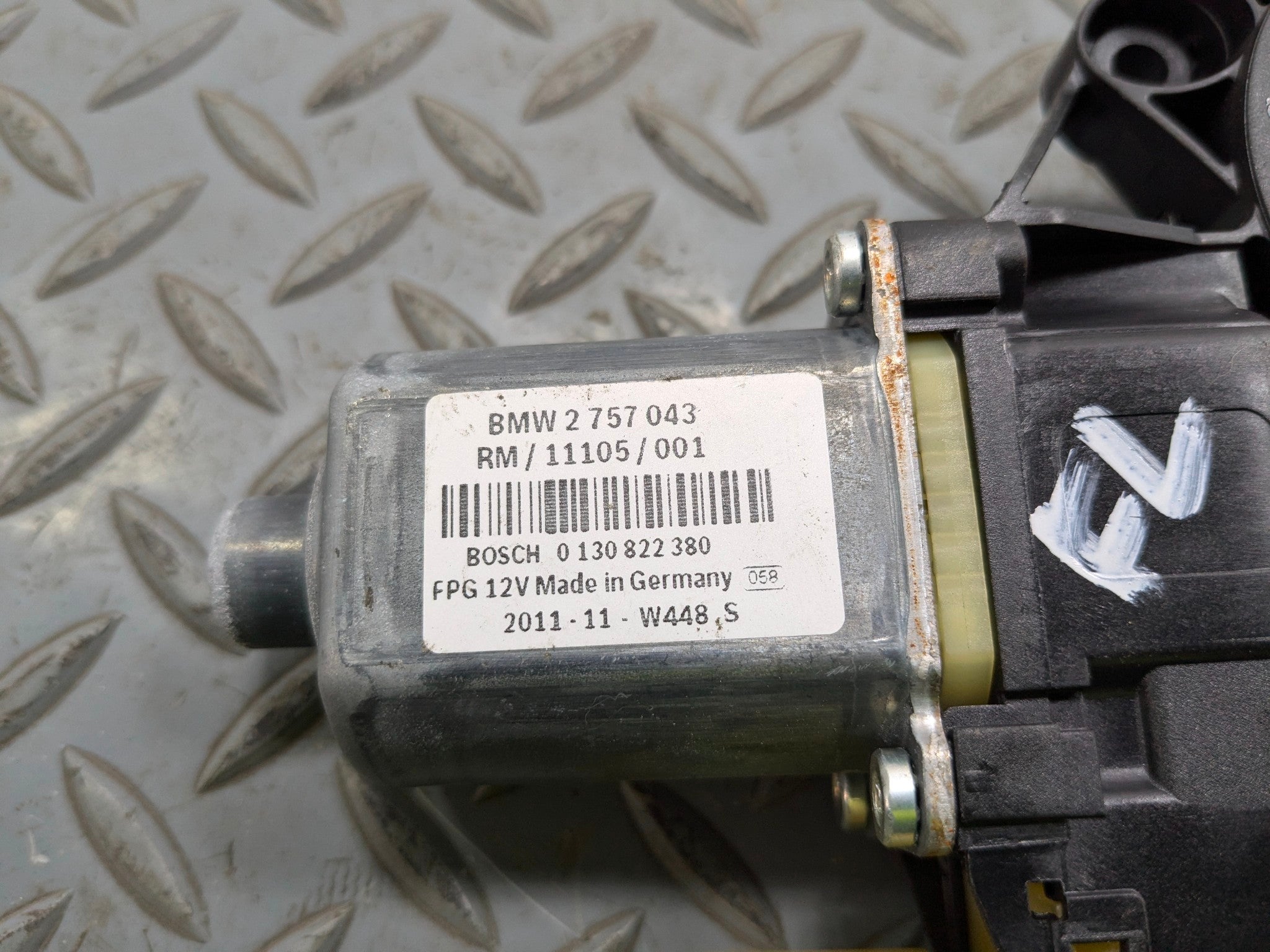 2011 - 2014 MINI COOPER CLUBMAN OEM POWER WINDOW MOTOR ASSEMBLY FRONT LEFT SIDE