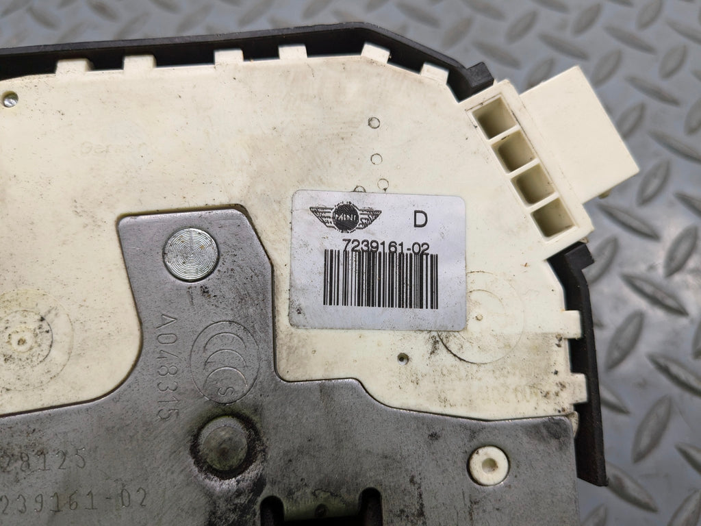 2011 - 2014 MINI COOPER CLUBMAN OEM DOOR LATCH ACTUATOR FRONT LEFT DRIVER SIDE