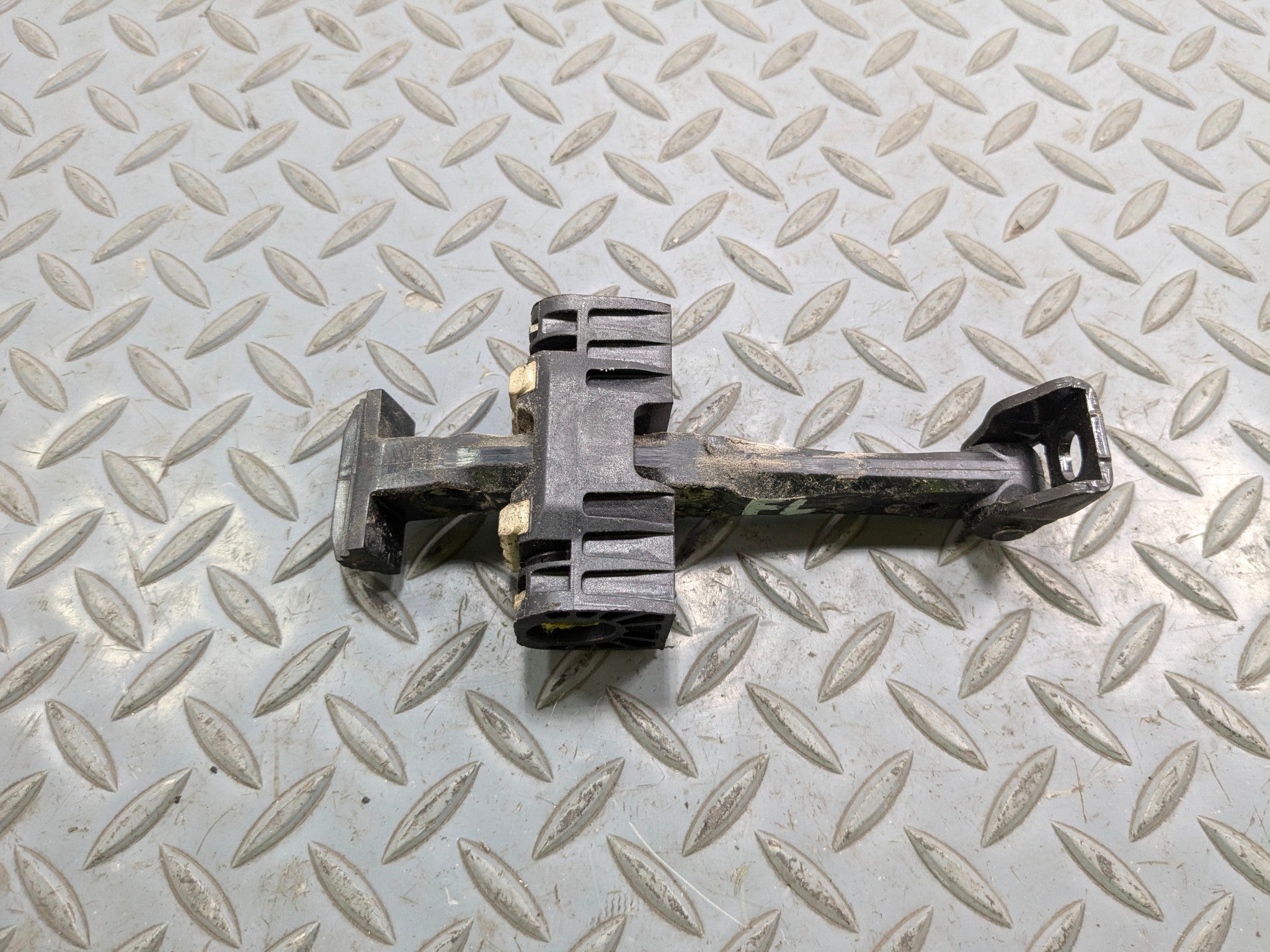 2011 - 2014 MINI COOPER CLUBMAN OEM DOOR CHECK STRAP STOPPER FRONT LEFT SIDE