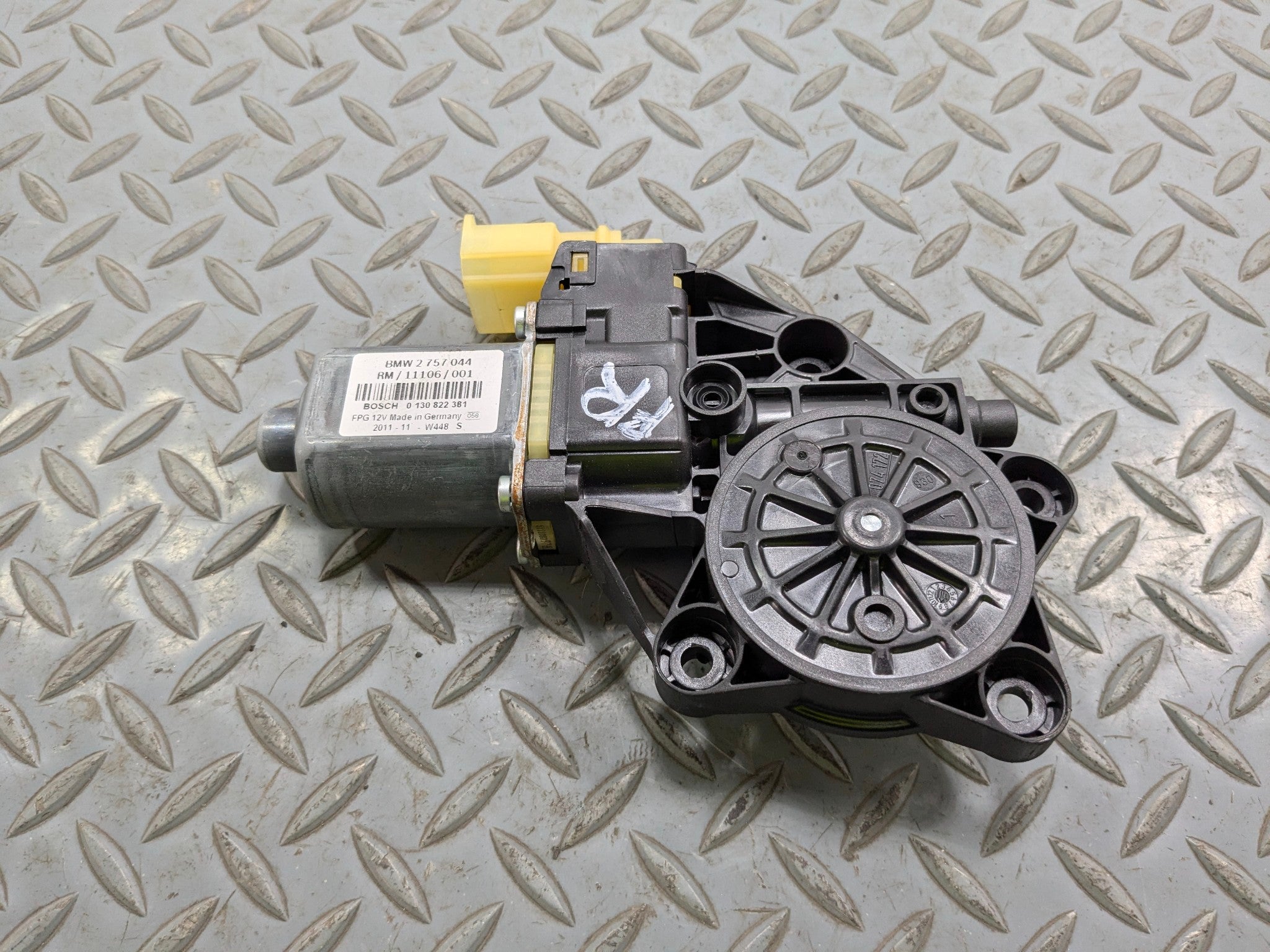 2011 - 2014 MINI COOPER CLUBMAN OEM POWER WINDOW MOTOR ASSEMBLY FRONT RIGHT SIDE