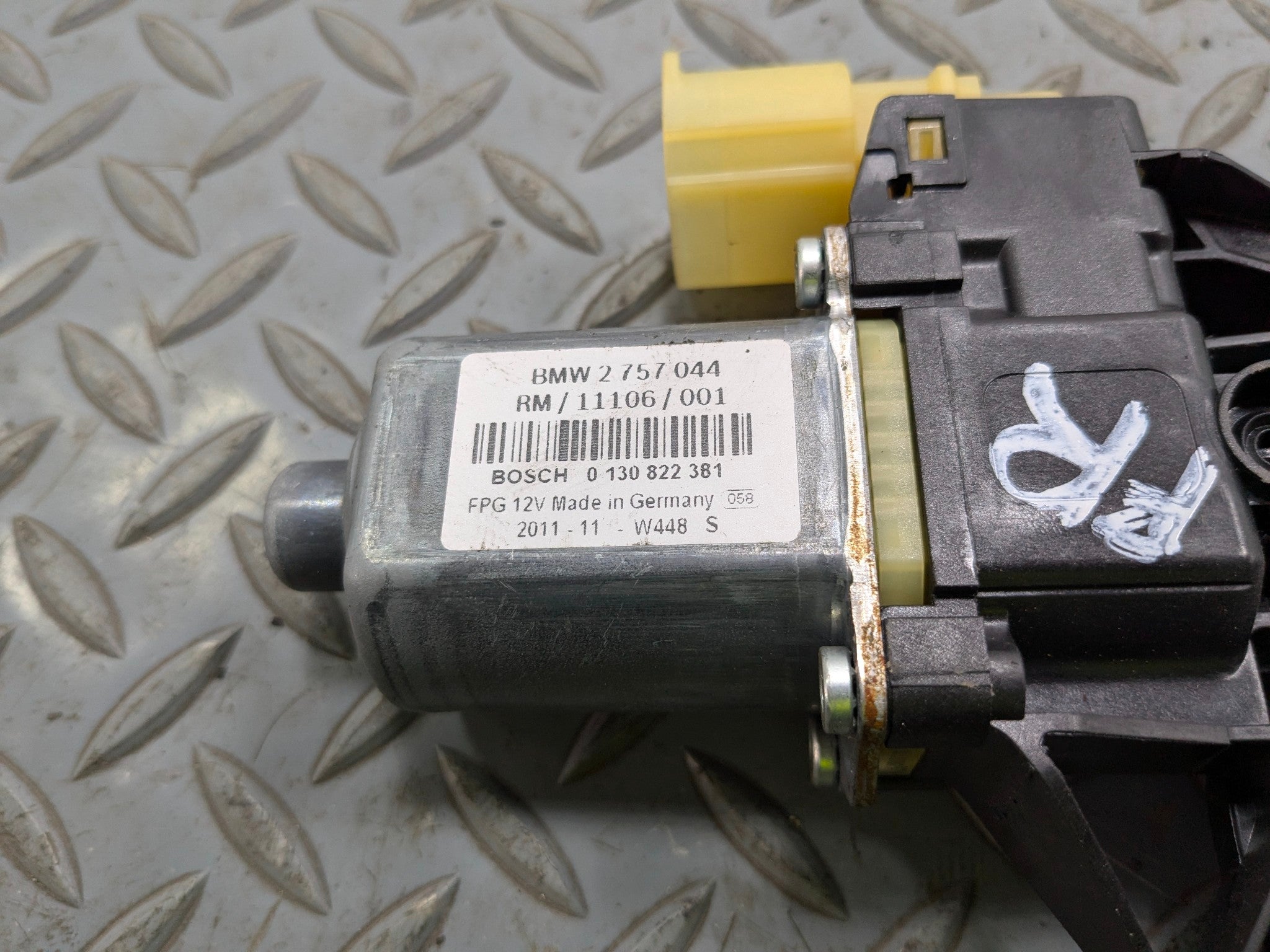 2011 - 2014 MINI COOPER CLUBMAN OEM POWER WINDOW MOTOR ASSEMBLY FRONT RIGHT SIDE