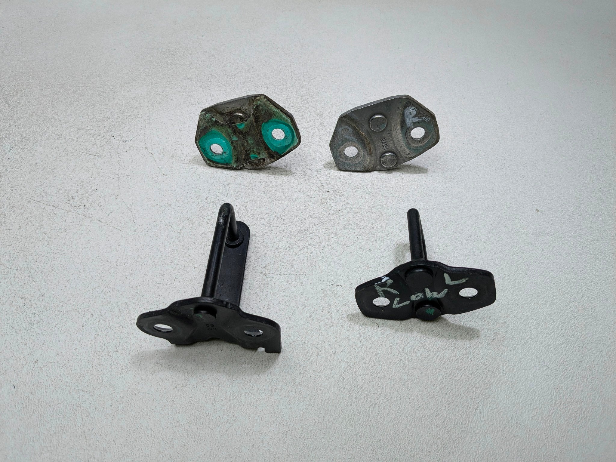 2011 - 2014 MINI COOPER CLUBMAN OEM DOOR LOCK STRIKER PLATE SET FRONT AND REAR