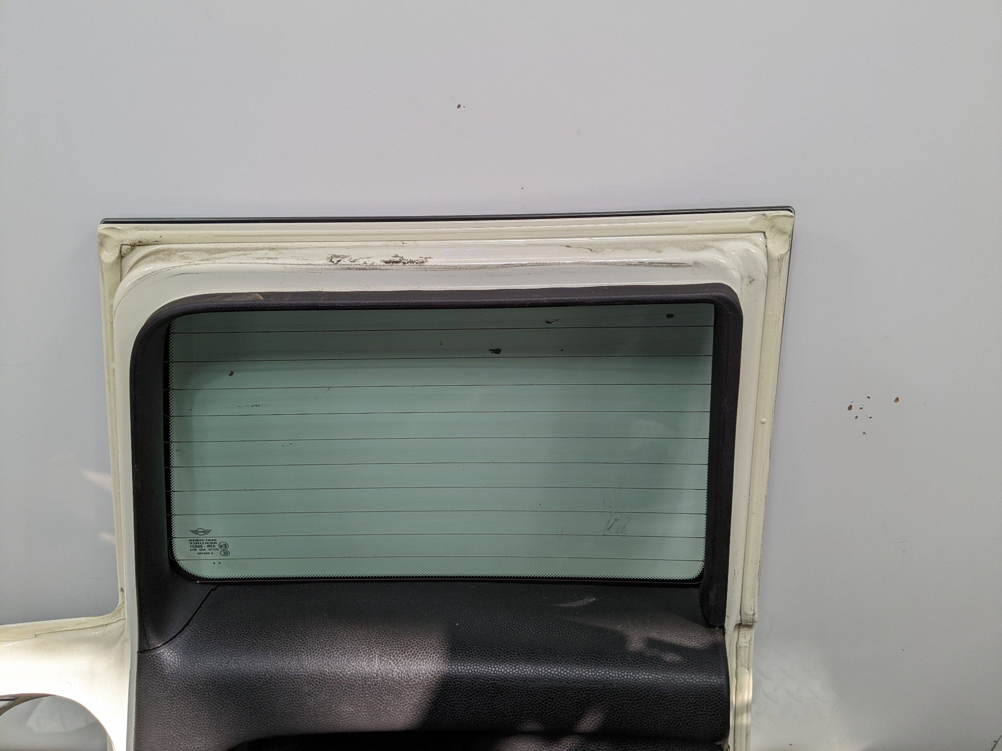 11-14 MINI COOPER CLUBMAN OEM TRUNK LID SHELL SPLIT DOOR WITH WINDOW REAR RIGHT