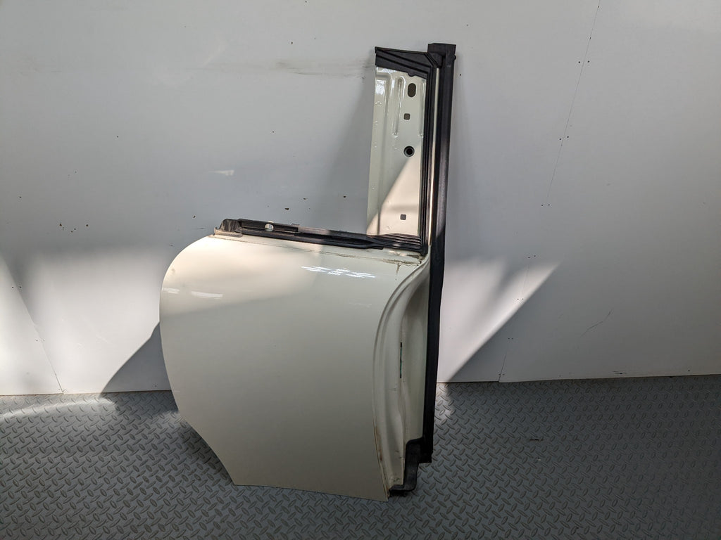 11 - 14 MINI COOPER CLUBMAN OEM DOOR SHELL PANEL PEPPER WHITE REAR RIGHT SIDE