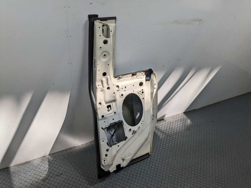 11 - 14 MINI COOPER CLUBMAN OEM DOOR SHELL PANEL PEPPER WHITE REAR RIGHT SIDE