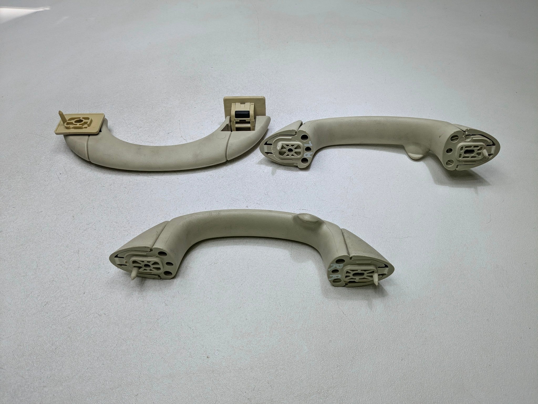 2011 - 2014 MINI COOPER CLUBMAN OEM INTERIOR GRAB BARE HANDLE SET FRONT AND REAR