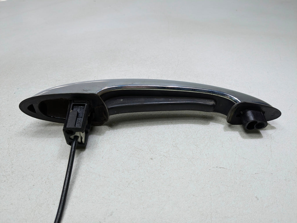 2011 - 2014 MINI COOPER CLUBMAN OEM EXTERIOR DOOR HANDLE FRONT RIGHT SIDE
