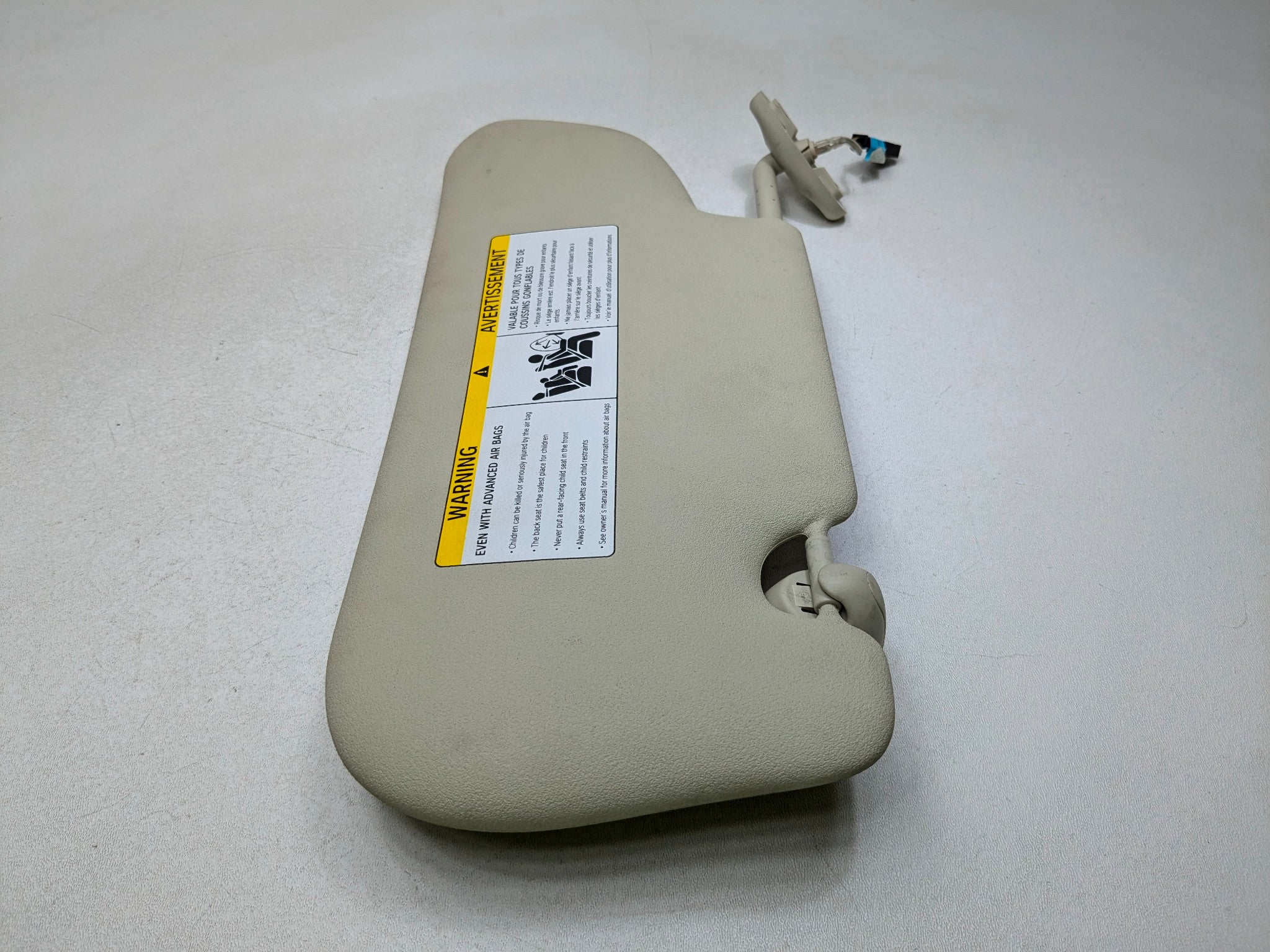 11 - 14 MINI COOPER CLUBMAN OEM SUN VISOR INTERIOR UPPER ROOF FRONT RIGHT SIDE