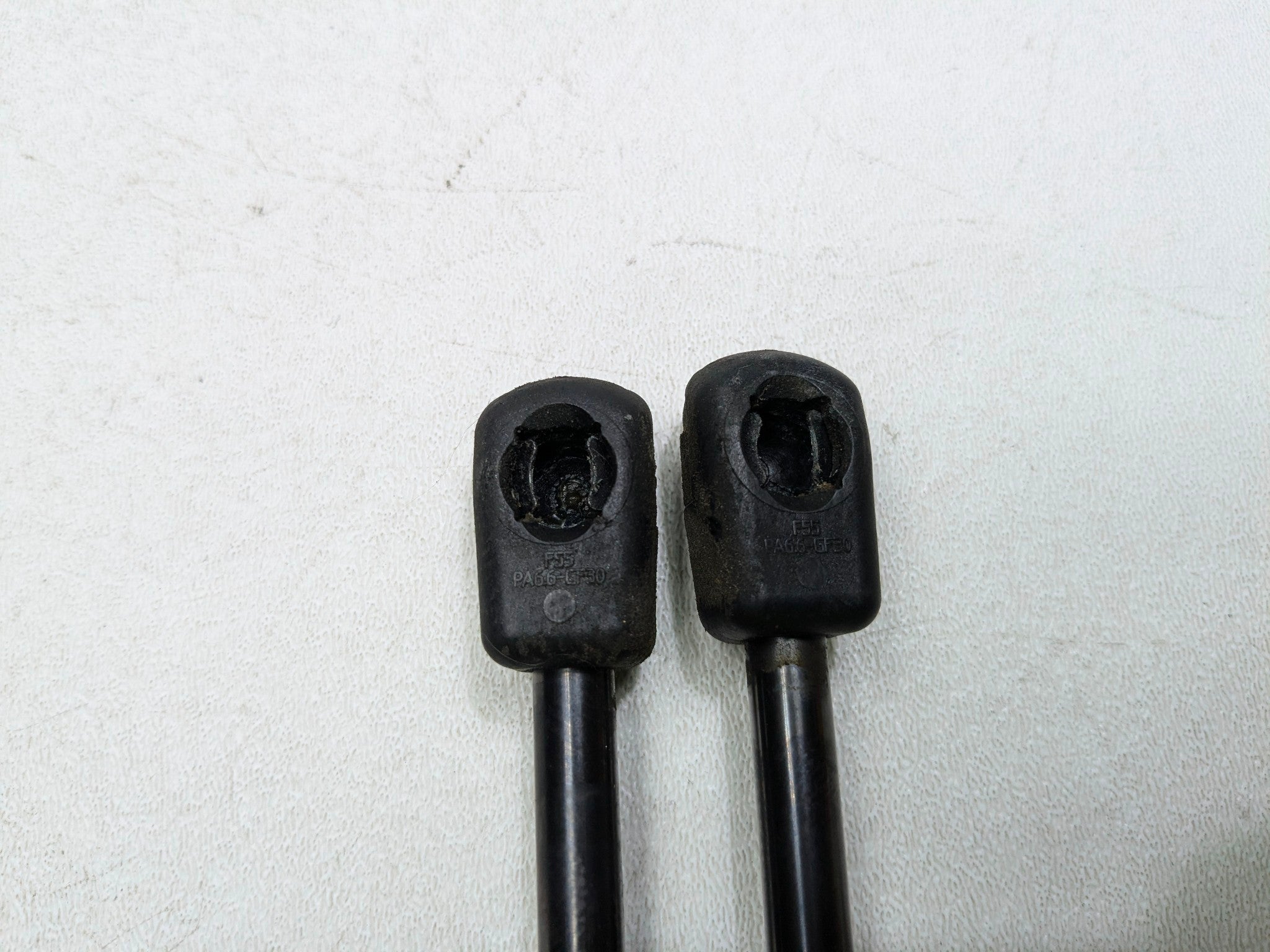 11 - 14 MINI COOPER CLUBMAN OEM HOOD BONNET SHOCK STRUT SUPPORT LEFT AND RIGHT