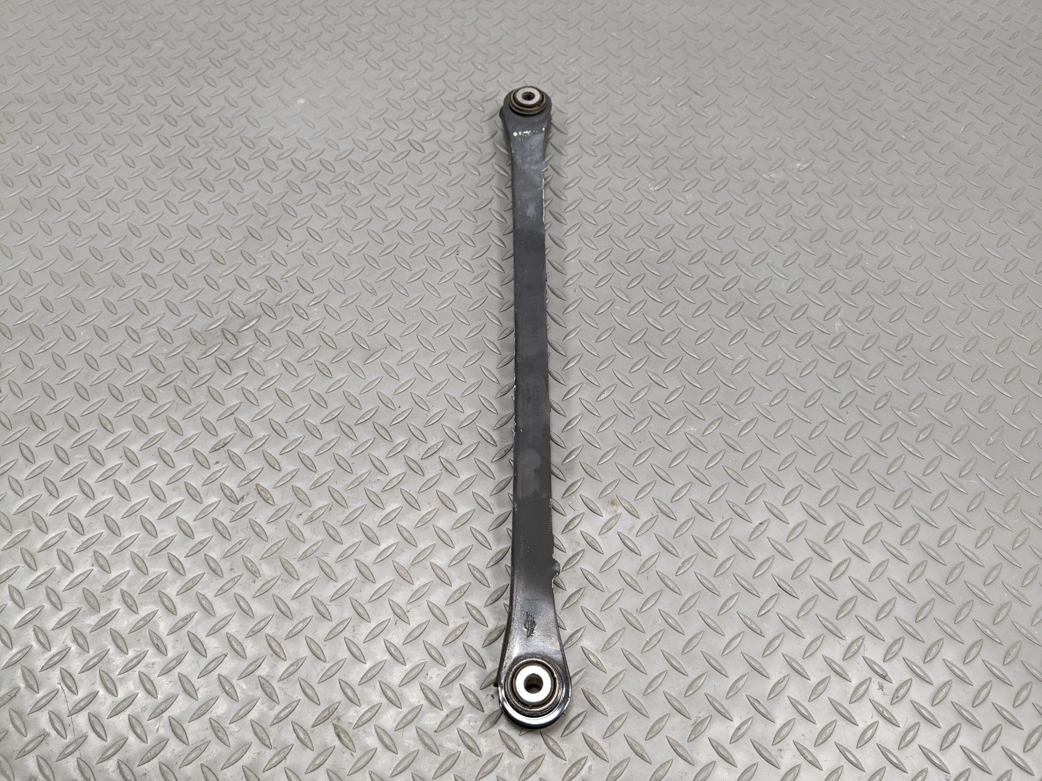 2011 - 2014 MINI COOPER CLUBMAN OEM LOWER CONTROL ARM REAR RIGHT PASSENGER SIDE