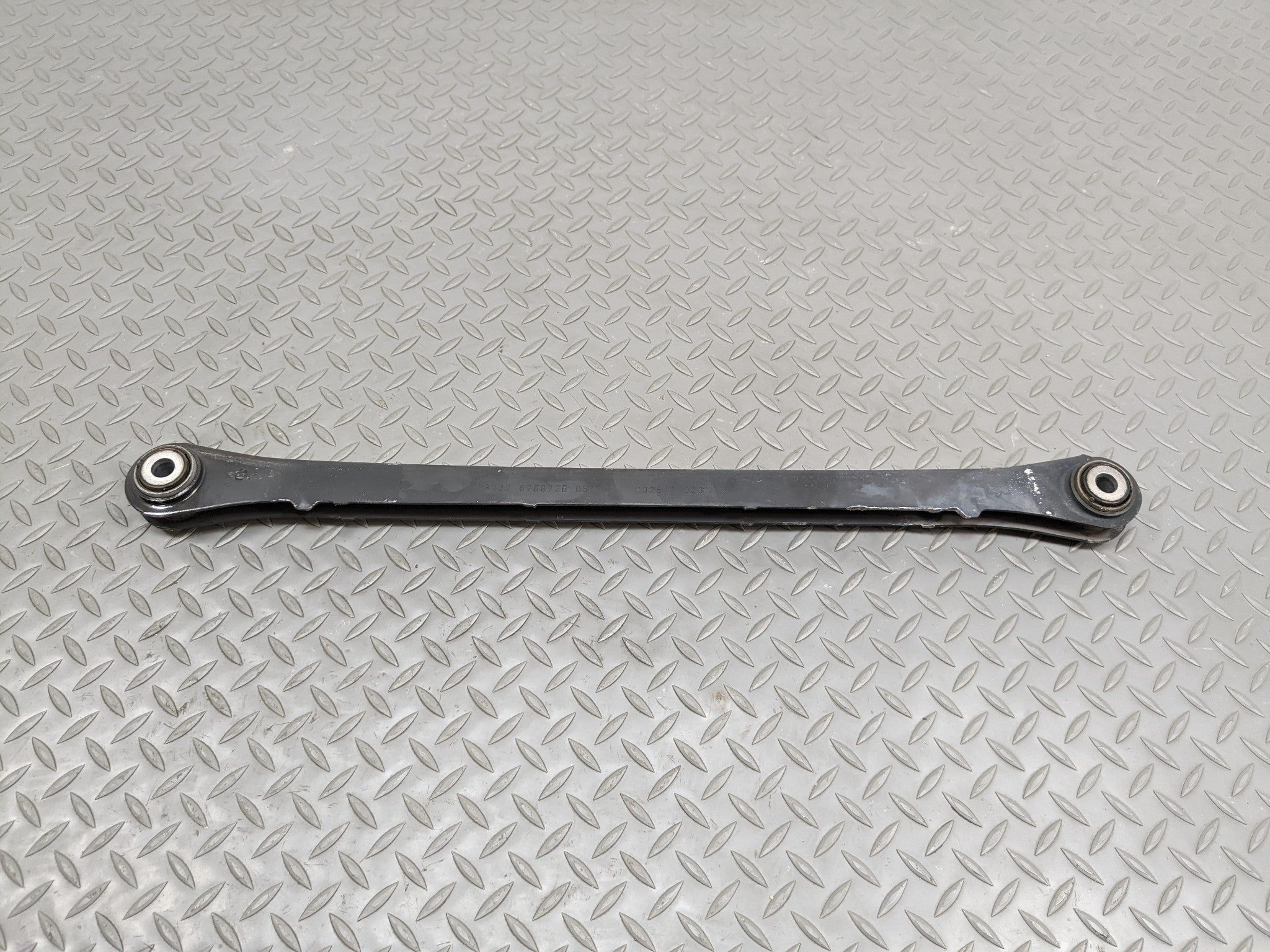 2011 - 2014 MINI COOPER CLUBMAN OEM LOWER CONTROL ARM REAR RIGHT PASSENGER SIDE