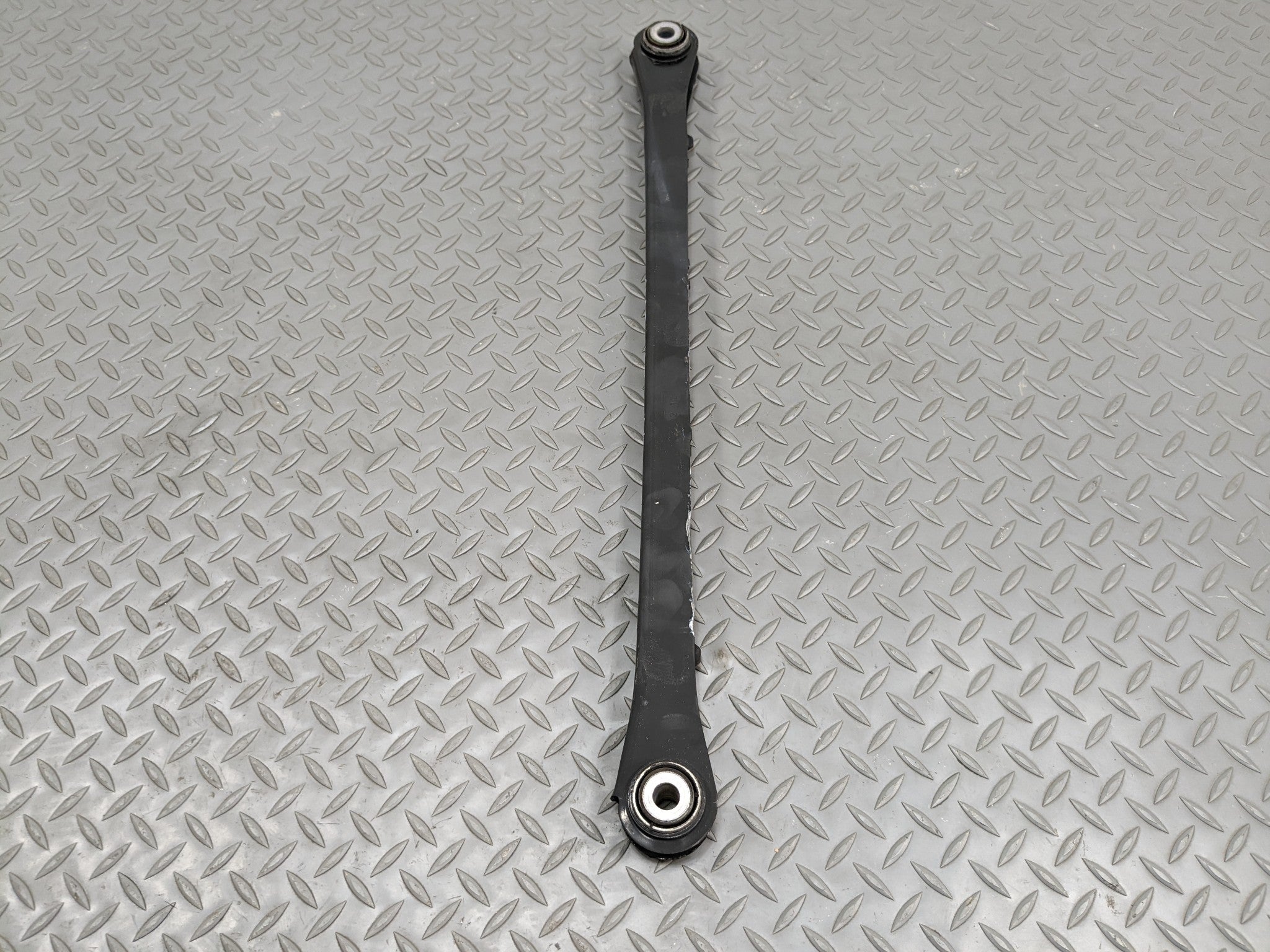 2011 - 2014 MINI COOPER CLUBMAN OEM LOWER CONTROL ARM REAR LEFT DRIVER SIDE
