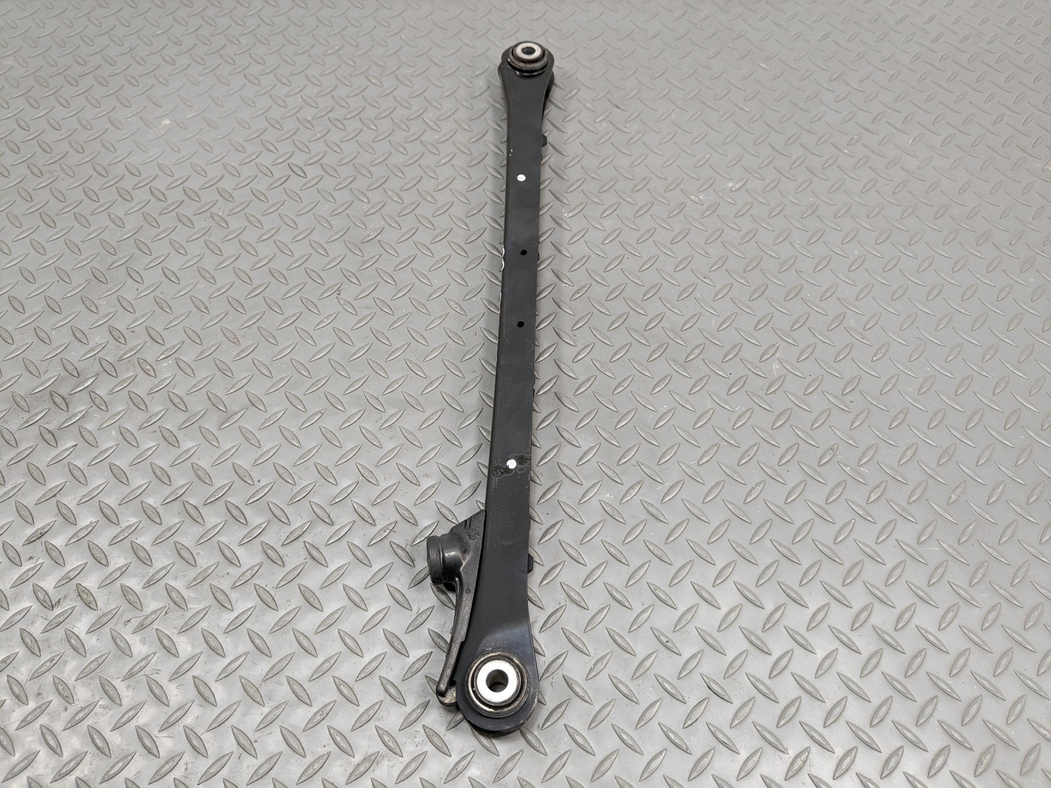 2011 - 2014 MINI COOPER CLUBMAN OEM UPPER CONTROL ARM REAR RIGHT PASSENGER SIDE