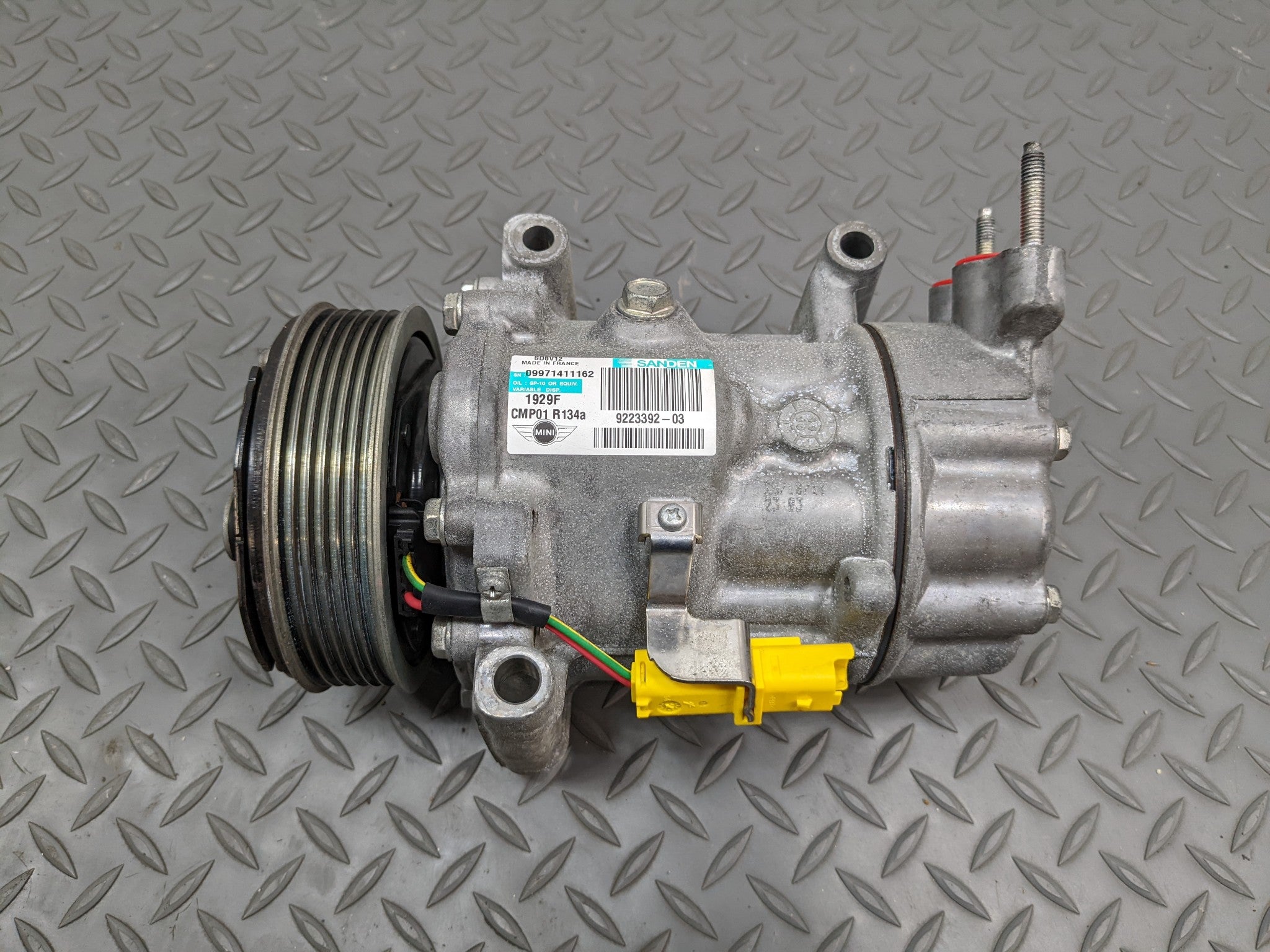 2011 - 2014 MINI COOPER CLUBMAN OEM AC AIR CONDITIONING COMPRESSOR PUMP UNIT