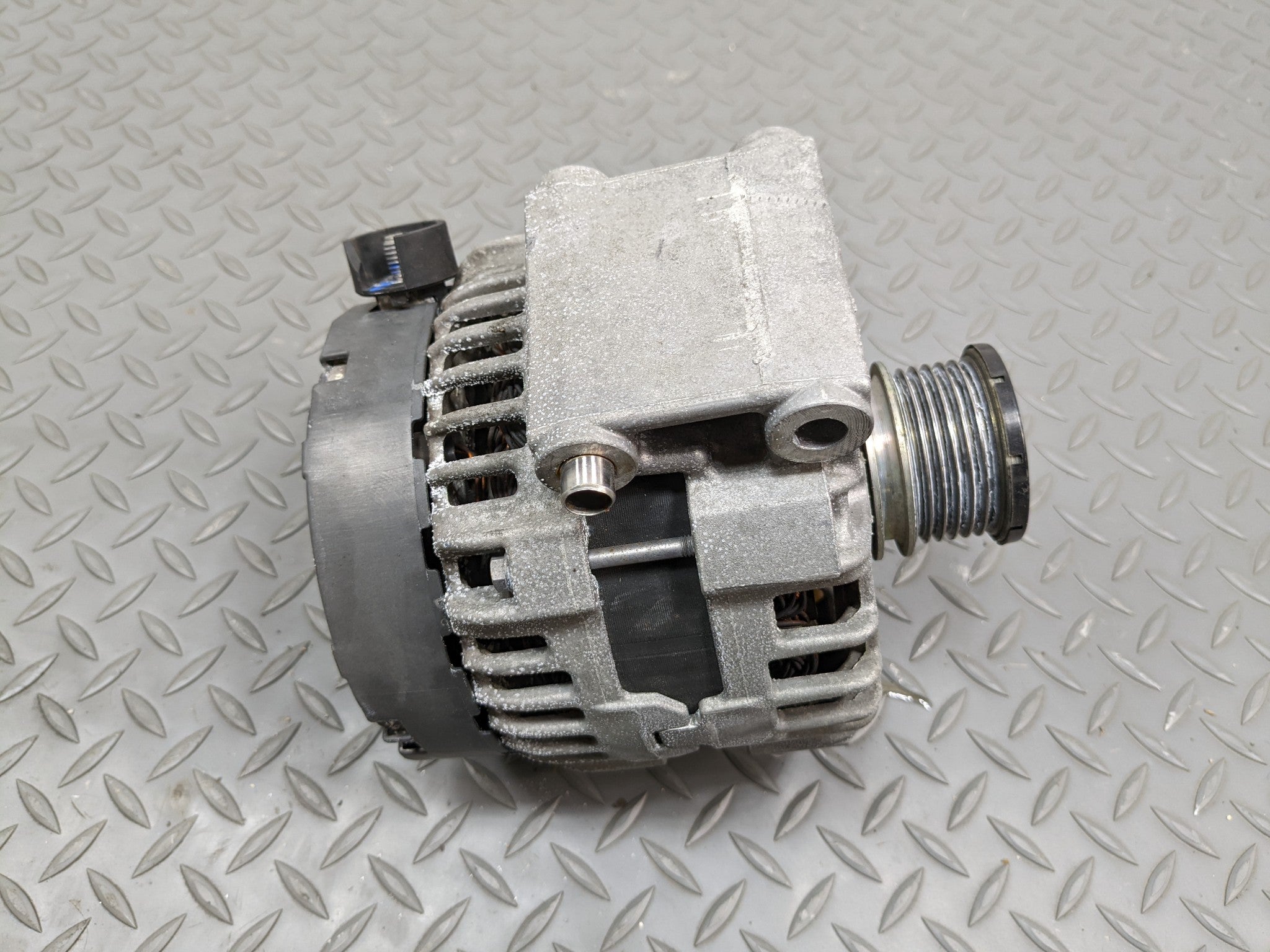 11 - 14 MINI COOPER CLUBMAN OEM ALTERNATOR ENGINE MOTOR POWER GENERATOR ASSEMBLY