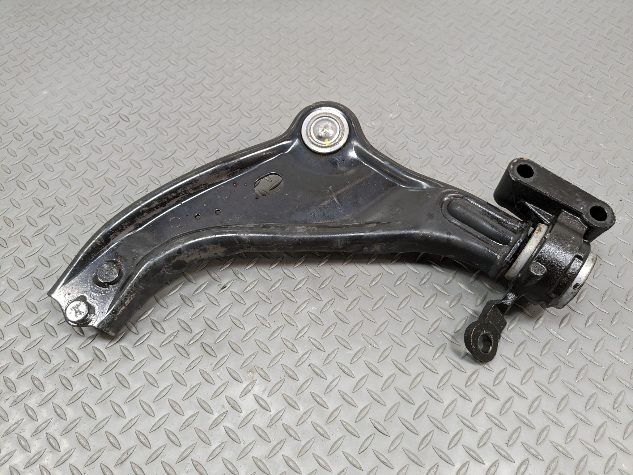 2011 - 2014 MINI COOPER CLUBMAN OEM LOWER CONTROL ARM FRONT LEFT DRIVER SIDE