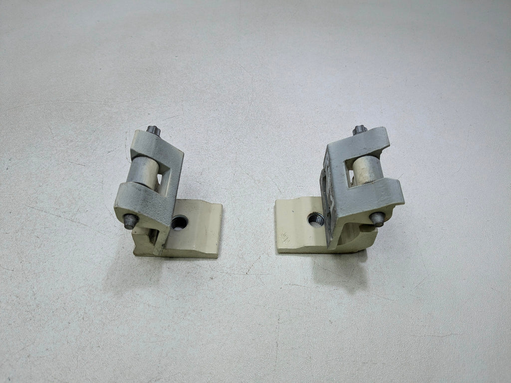 11 - 14 MINI COOPER CLUBMAN OEM DOOR HINGE SET UPPER AND LOWER REAR RIGHT SIDE