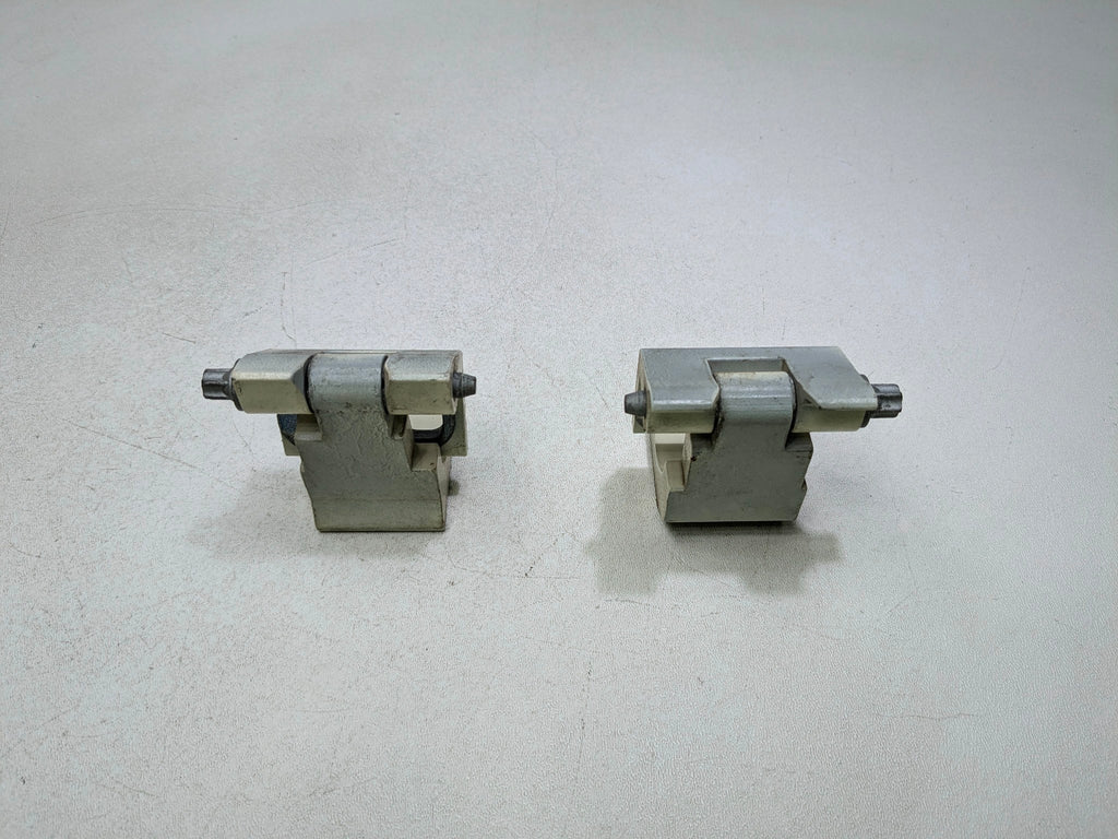 11 - 14 MINI COOPER CLUBMAN OEM DOOR HINGE SET UPPER AND LOWER REAR RIGHT SIDE