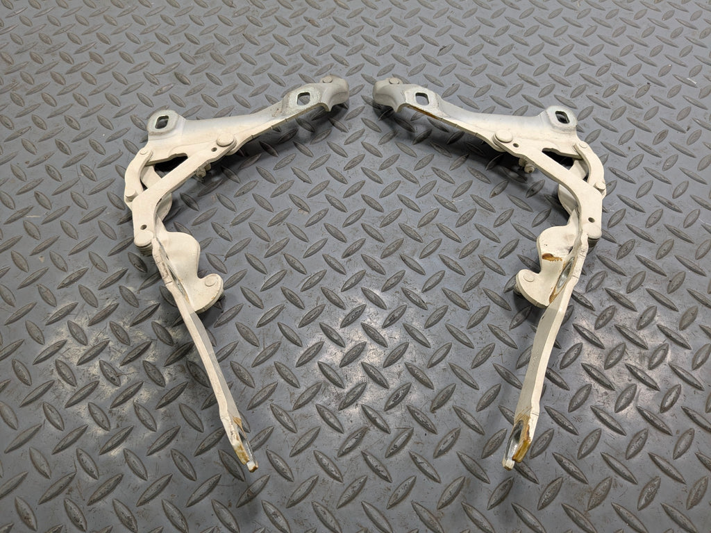11 - 14 MINI COOPER CLUBMAN OEM HOOD BONNET HINGE SET FRONT LEFT AND RIGHT SIDE