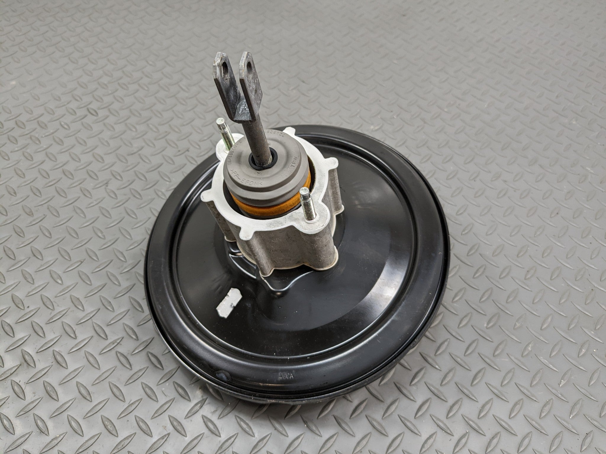 2011 - 2014 MINI COOPER CLUBMAN OEM POWER BRAKE BOOSTER WITHOUT MASTER CYLINDER