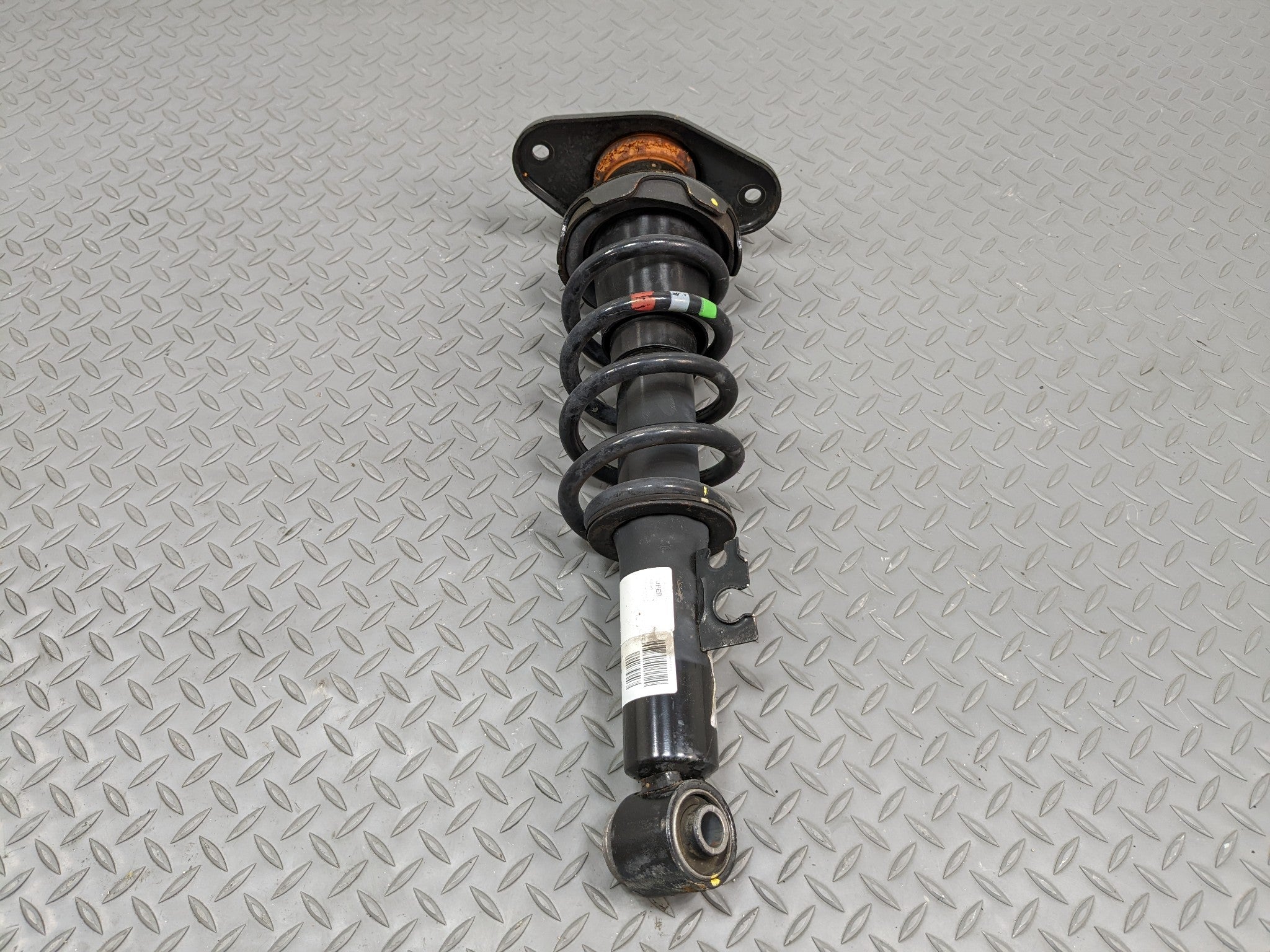 11 - 14 MINI COOPER CLUBMAN OEM SUSPENSION SHOCK STRUT ASSEMBLY REAR RIGHT SIDE