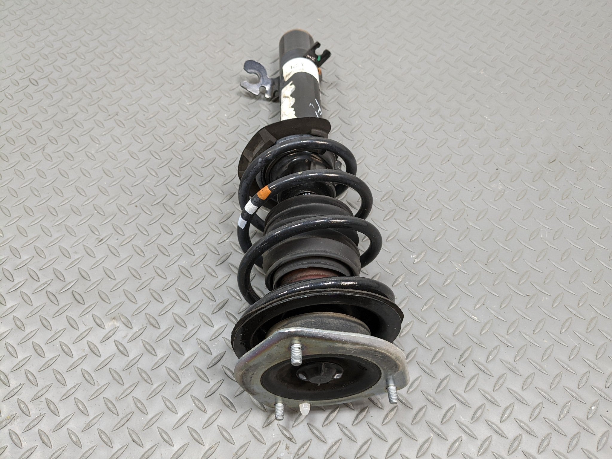 11 - 14 MINI COOPER CLUBMAN OEM SHOCK ABSORBER STRUT ASSEMBLY FRONT LEFT SIDE