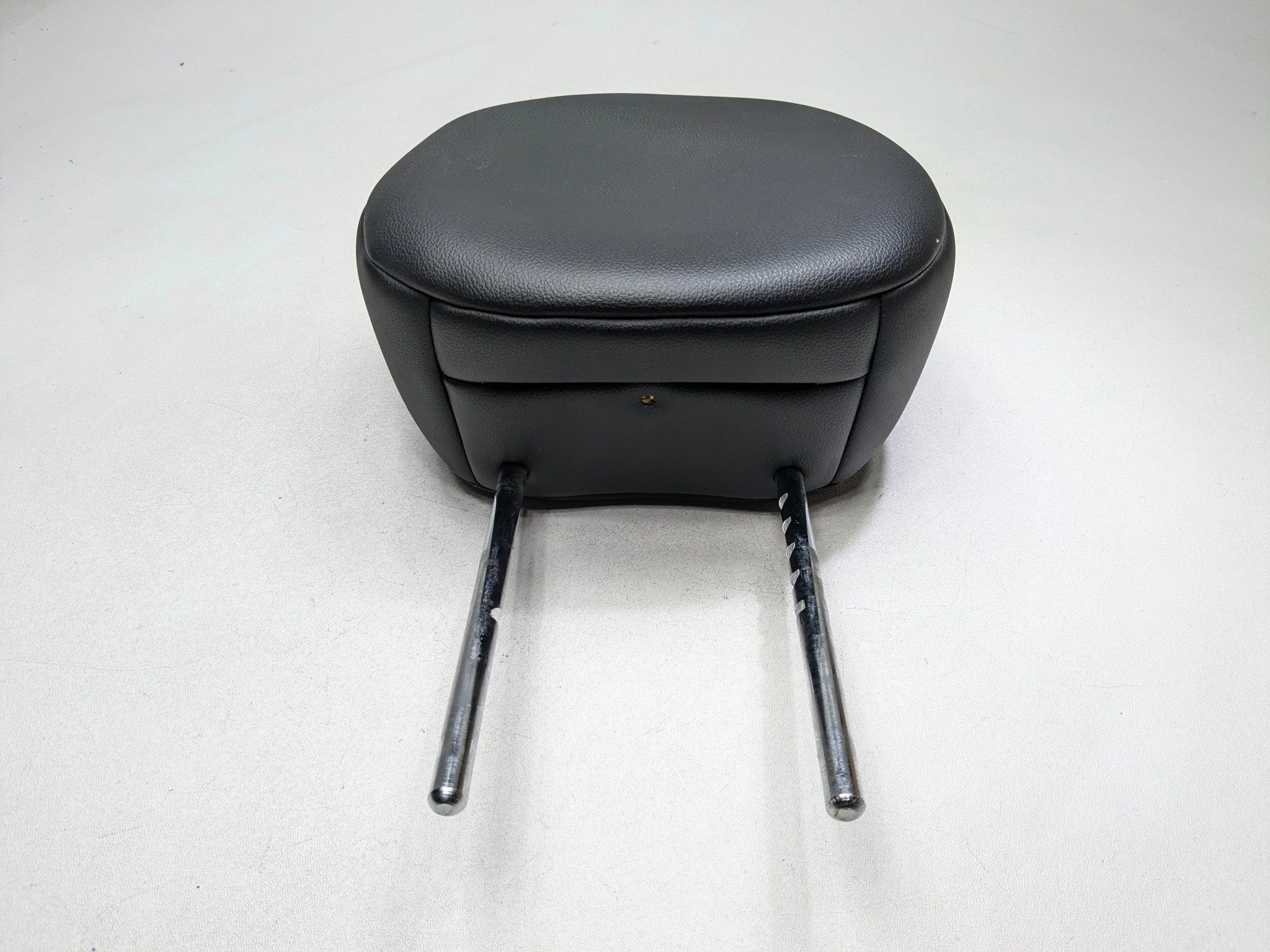 2011 - 2014 MINI COOPER CLUBMAN OEM SEAT HEADREST LEATHER BLACK FRONT LEFT SIDE