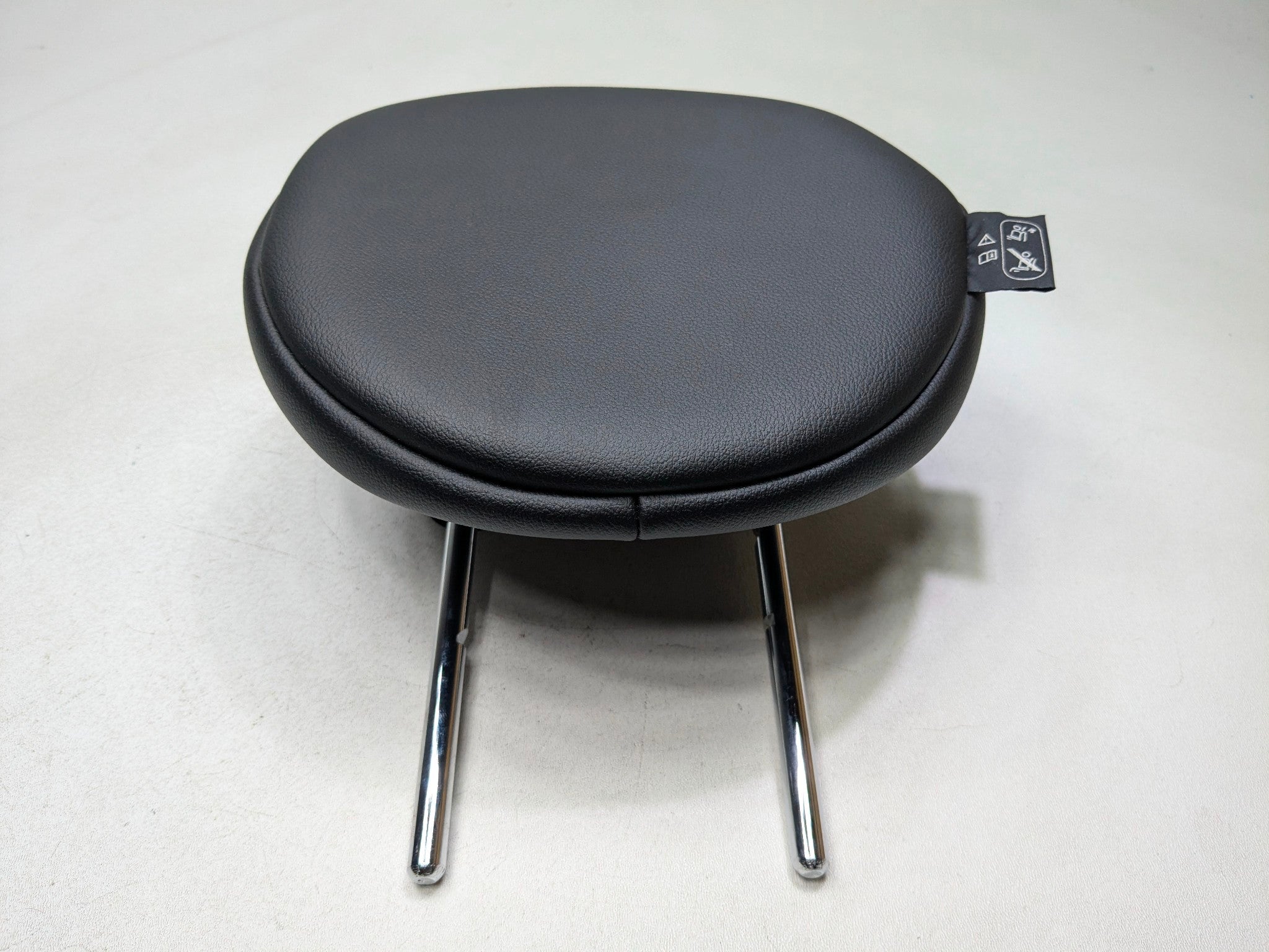 2011 - 2014 MINI COOPER CLUBMAN OEM SEAT HEADREST LEATHER BLACK REAR RIGHT SIDE