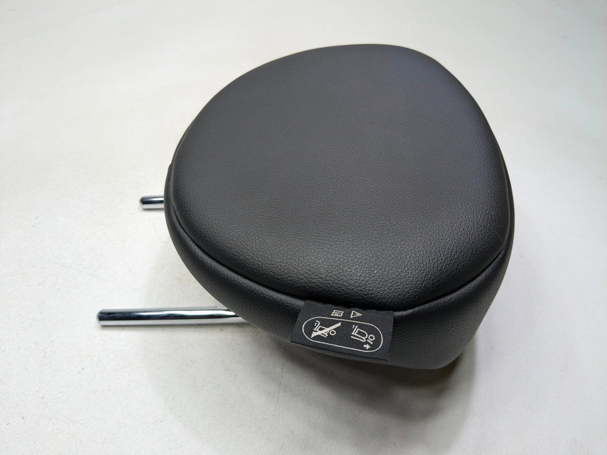 2011 - 2014 MINI COOPER CLUBMAN OEM SEAT HEADREST LEATHER BLACK REAR RIGHT SIDE