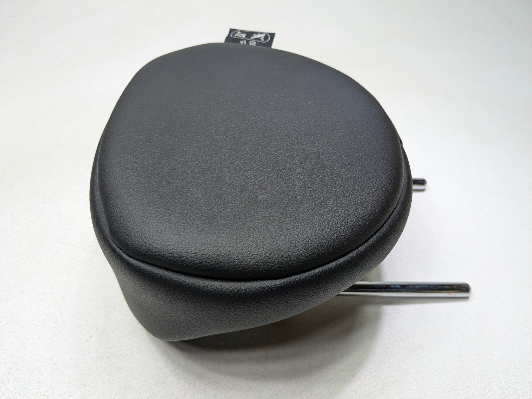 2011 - 2014 MINI COOPER CLUBMAN OEM SEAT HEADREST LEATHER BLACK REAR RIGHT SIDE