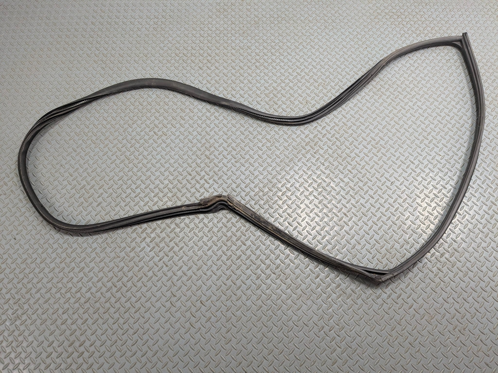 2011 - 2014 MINI COOPER CLUBMAN OEM DOOR SEAL WEATHER STRIPPING FRONT RIGHT SIDE