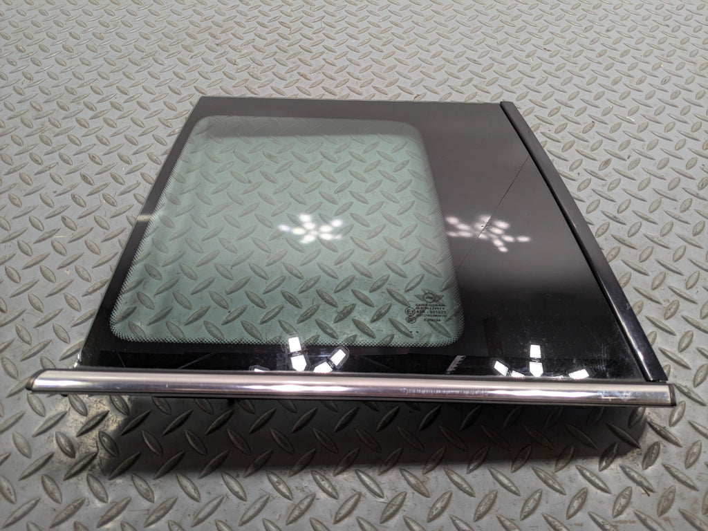 11 - 14 MINI COOPER CLUBMAN OEM QUARTER WINDOW GLASS REAR RIGHT PASSENGER SIDE