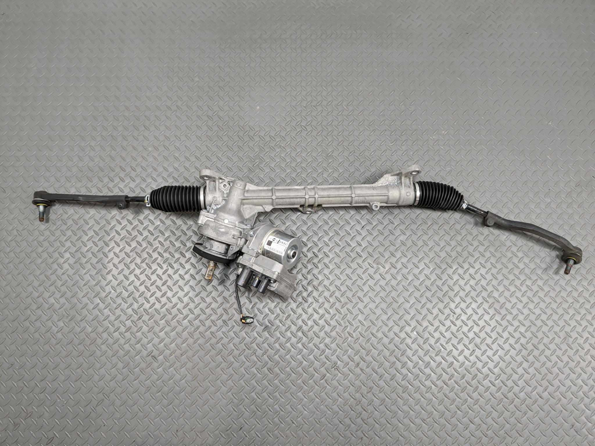 2011 - 2014 MINI COOPER CLUBMAN OEM POWER STEERING GEAR RACK AND PINION ASSEMBLY
