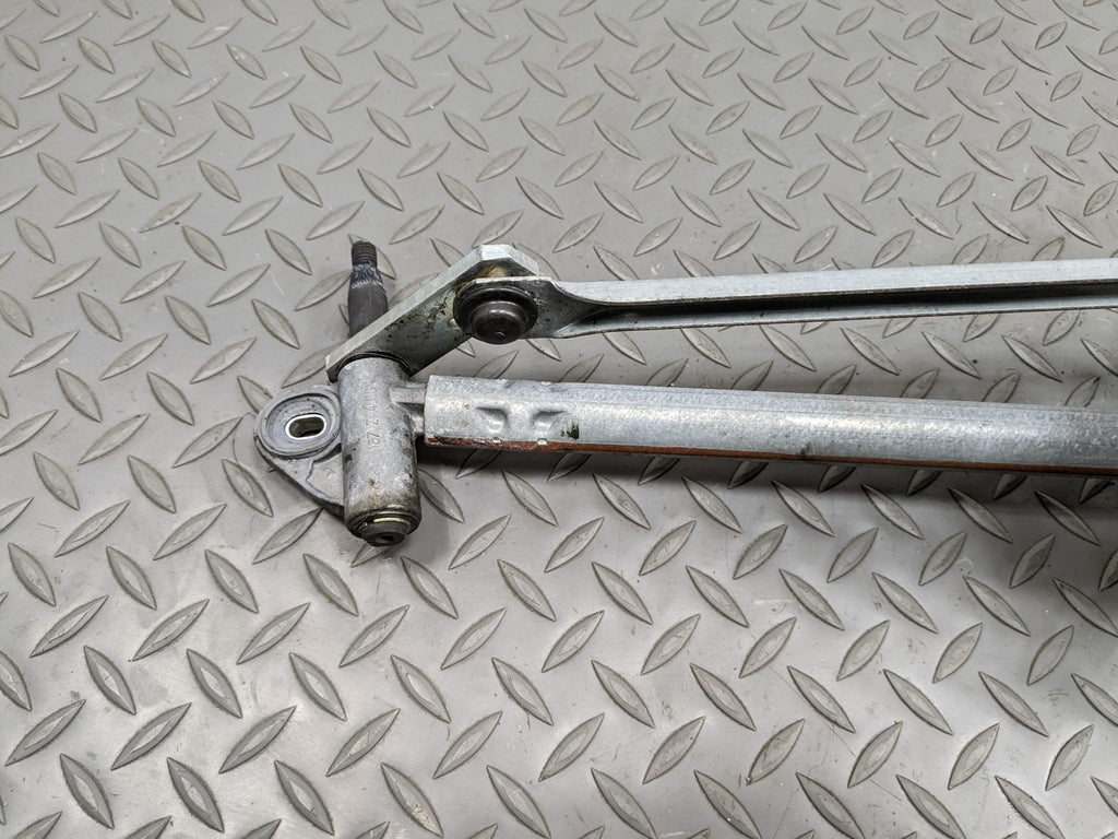 11 - 14 MINI COOPER CLUBMAN OEM WINDSHEILD WIPER TRANSMISSION LINKAGE WITH MOTOR