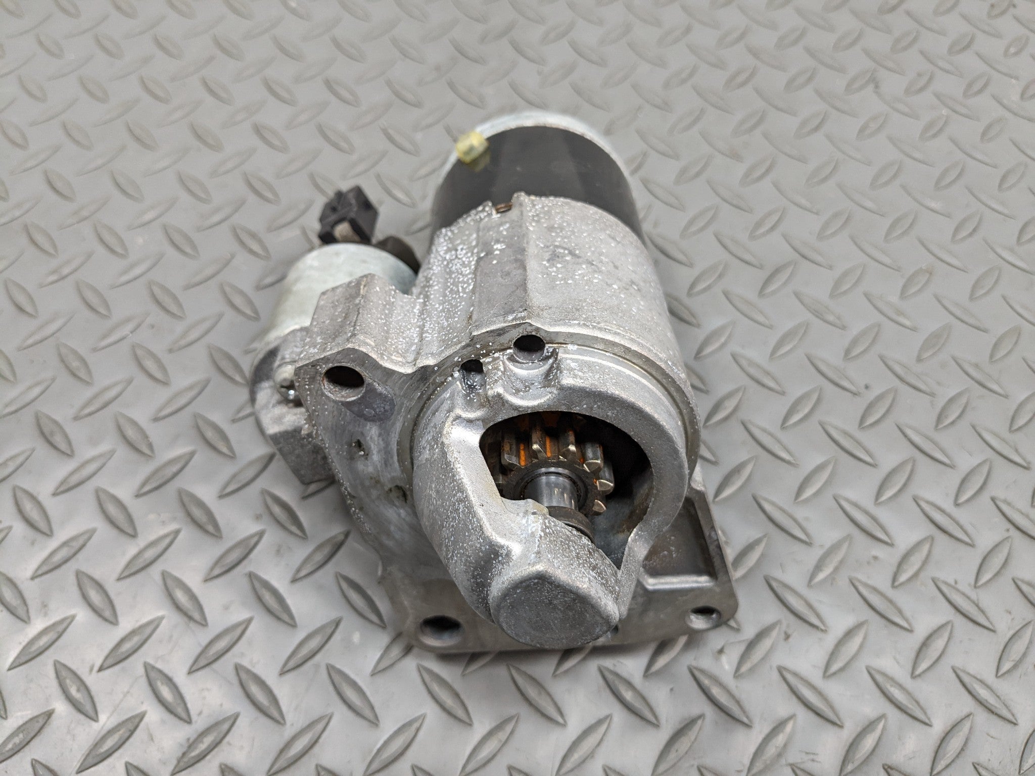 2011 - 2014 MINI COOPER CLUBMAN OEM ENGINE STARTER MOTOR ASSEMBLY