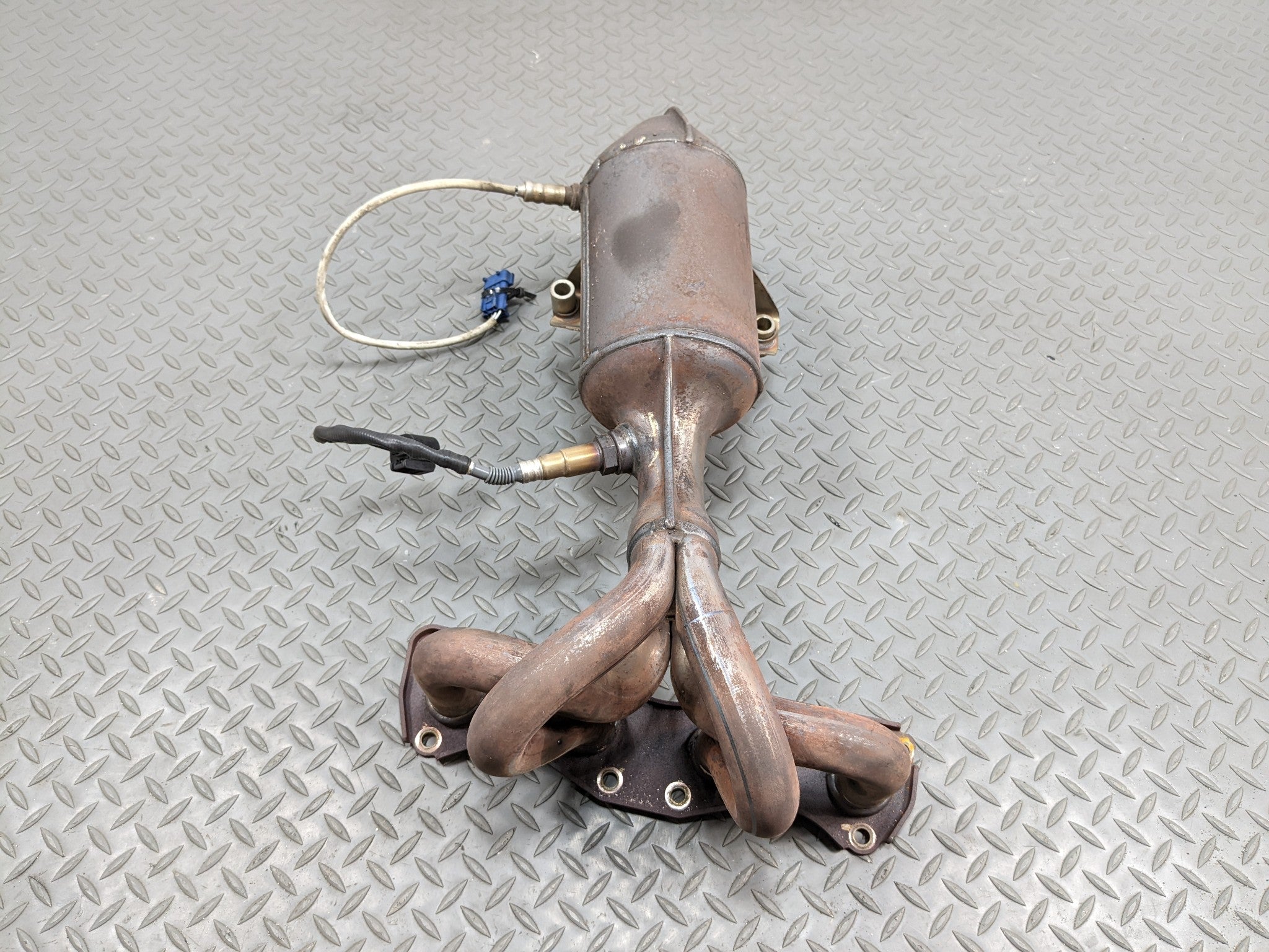 2011 - 2014 MINI COOPER CLUBMAN OEM EXHAUST MANIFOLD DOWNPIPE ASSEMBLY