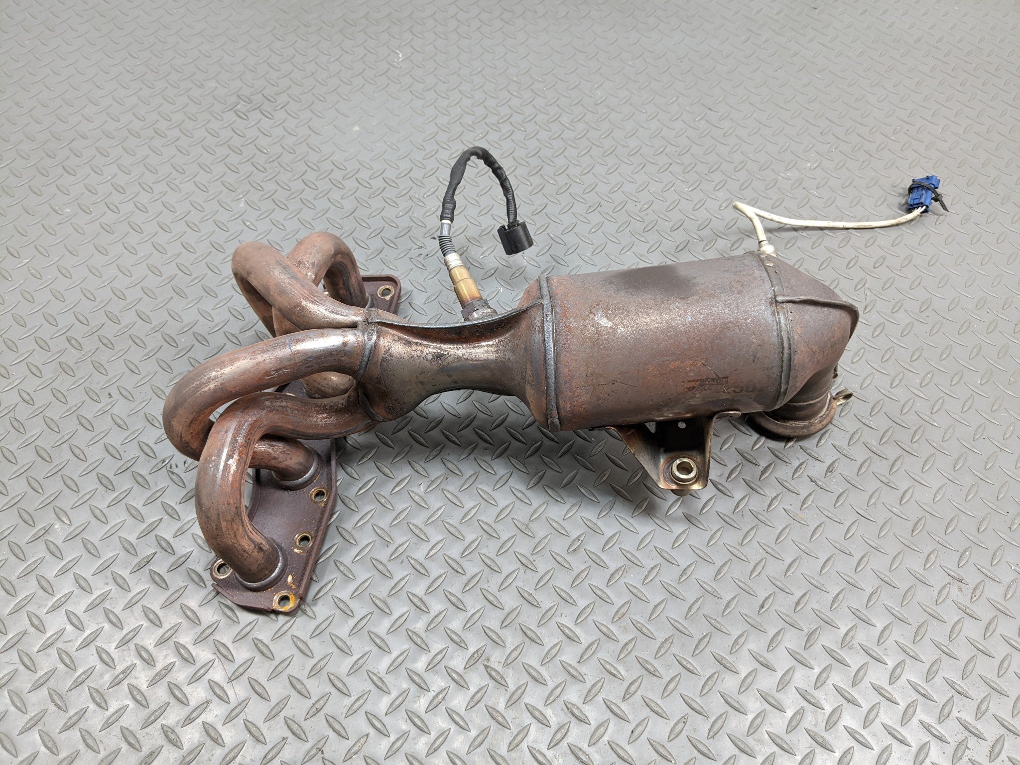 2011 - 2014 MINI COOPER CLUBMAN OEM EXHAUST MANIFOLD DOWNPIPE ASSEMBLY