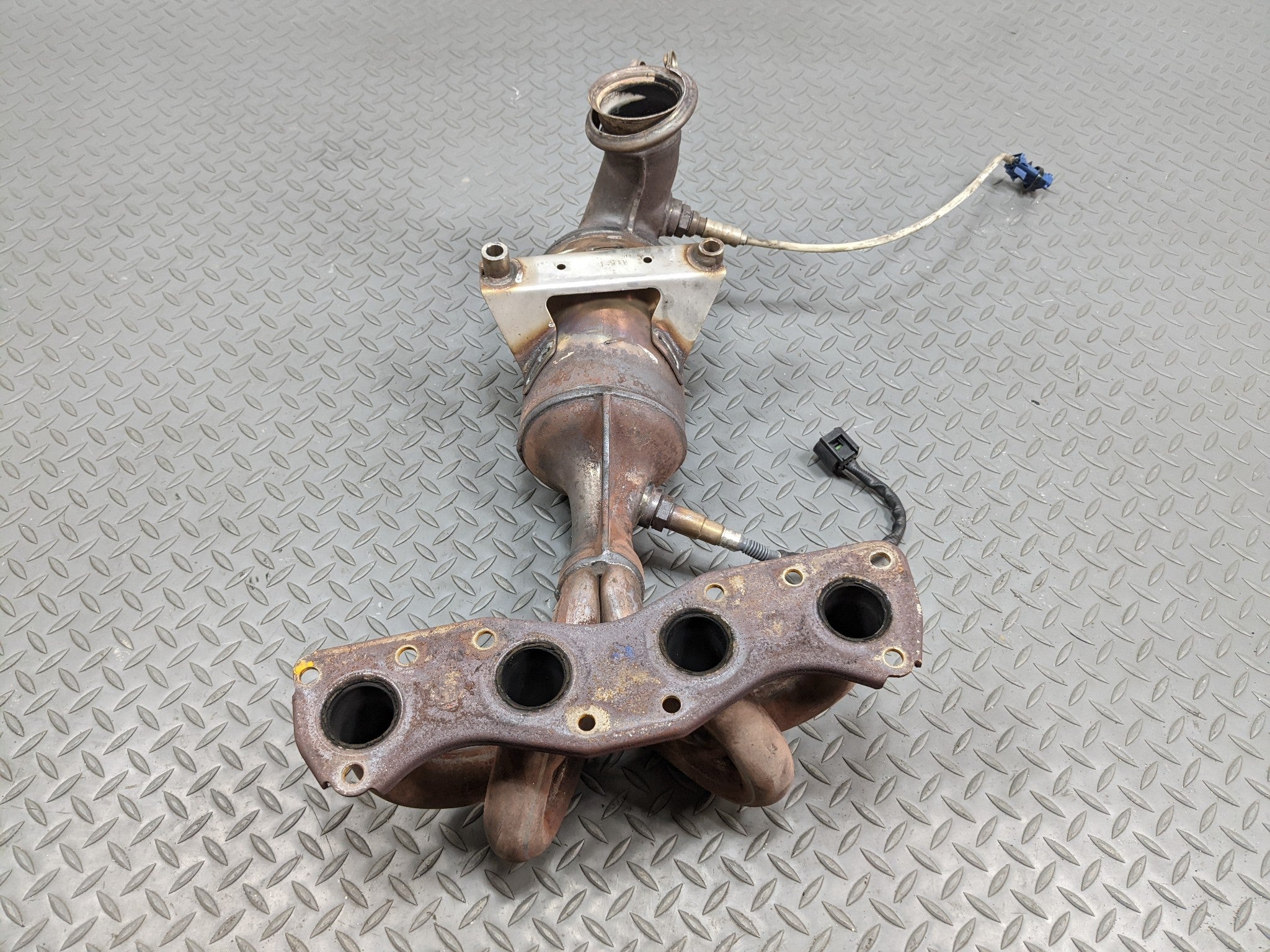 2011 - 2014 MINI COOPER CLUBMAN OEM EXHAUST MANIFOLD DOWNPIPE ASSEMBLY