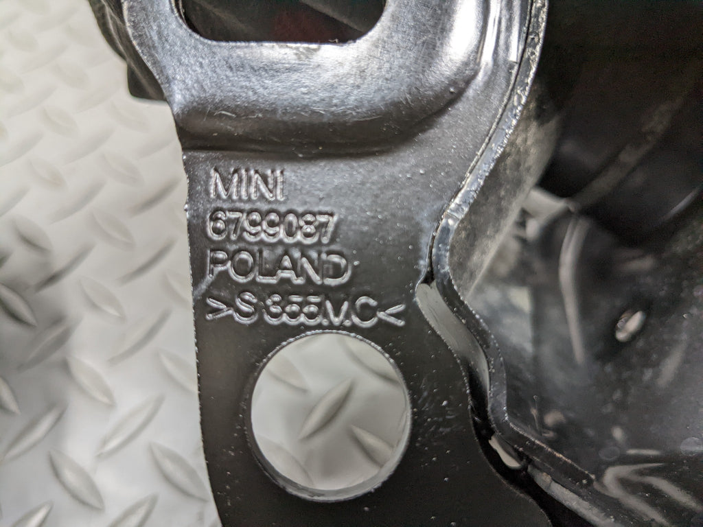 11 - 14 MINI COOPER CLUBMAN OEM TRAILING ARM BRACKET REAR LEFT AND RIGHT SIDE