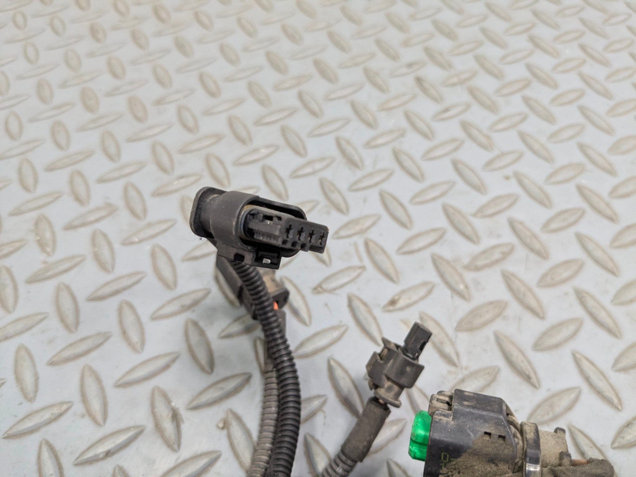 11 - 14 MINI COOPER CLUBMAN OEM INTERIOR ENGINE WIRE HARNESS CABLE AND CONNECTOR