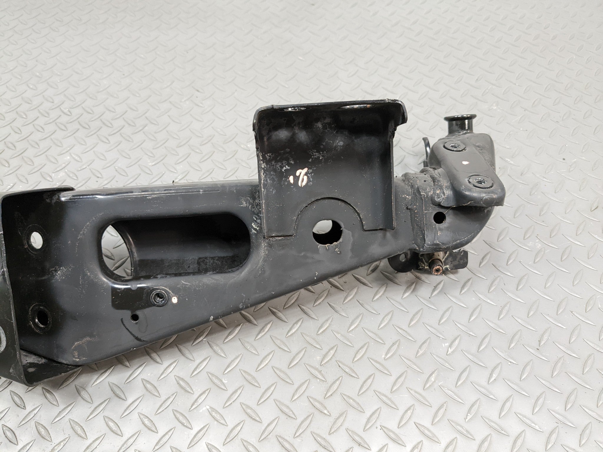 2011 - 2014 MINI COOPER CLUBMAN OEM SUBFRAME CROSSMEMBER REAR SUSPENSION CRADLE