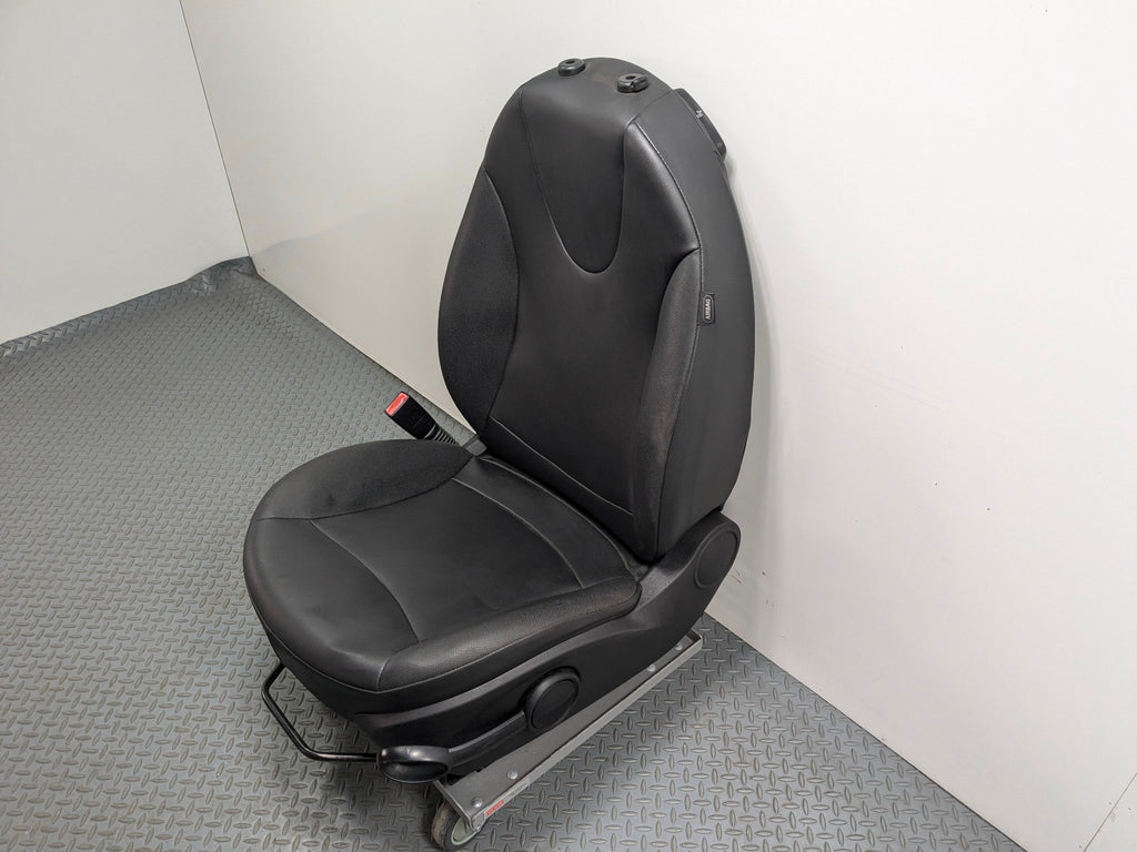 11 - 14 MINI COOPER CLUBMAN OEM SEAT BLACK LEATHER WITH BUCKLE FRONT LEFT SIDE