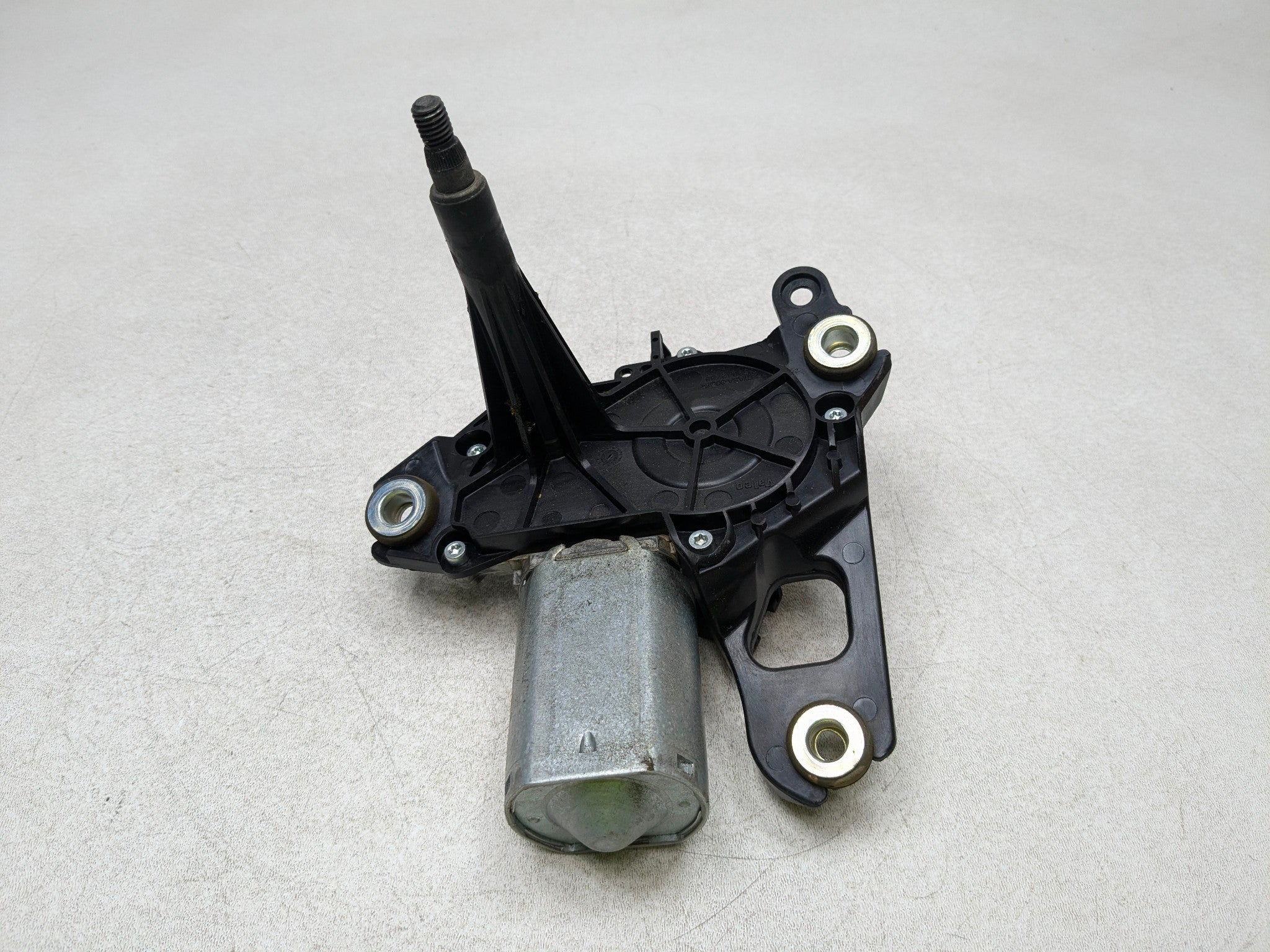 2011 - 2014 MINI COOPER CLUBMAN OEM WIPER MOTOR ASSEMBLY REAR LEFT DRIVER SIDE