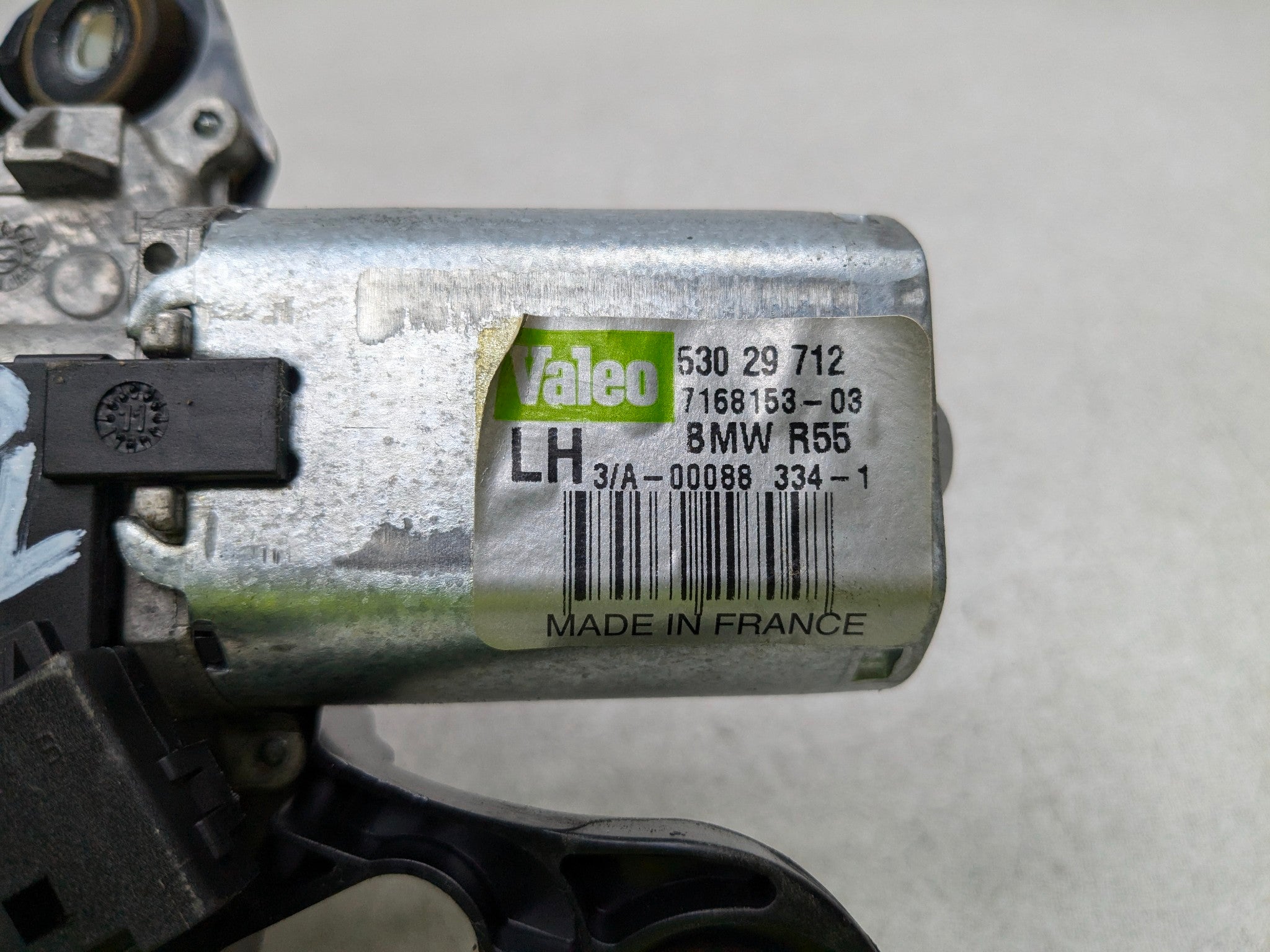 2011 - 2014 MINI COOPER CLUBMAN OEM WIPER MOTOR ASSEMBLY REAR LEFT DRIVER SIDE