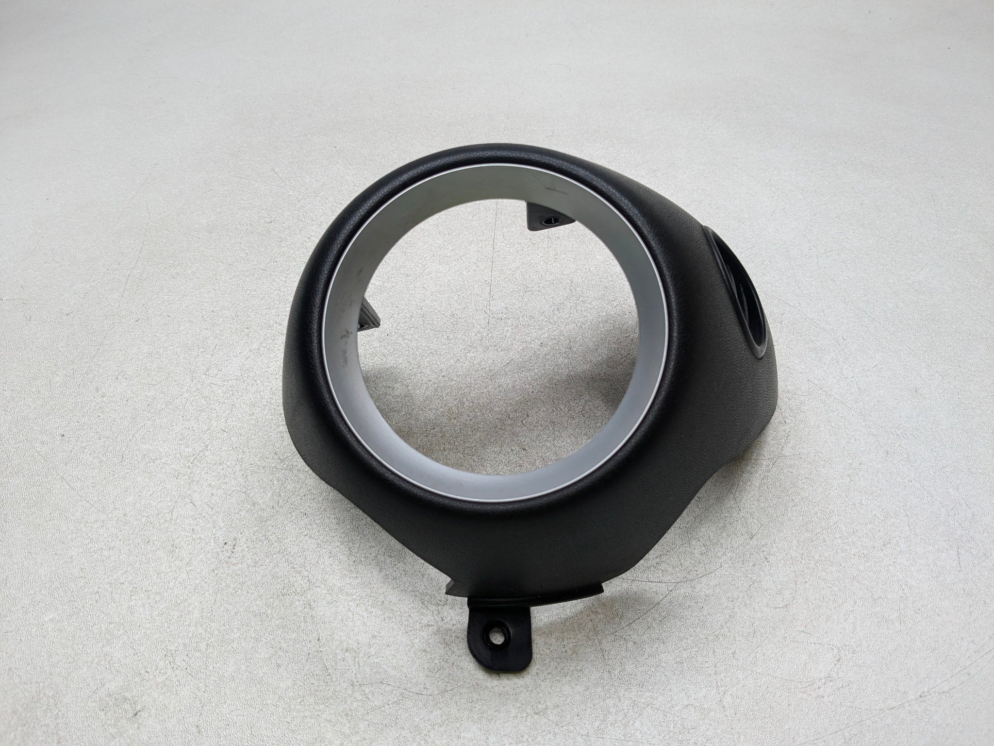 11 - 14 MINI COOPER CLUBMAN OEM AC HEATER VENT TRIM COVER FRONT LEFT DRIVER SIDE