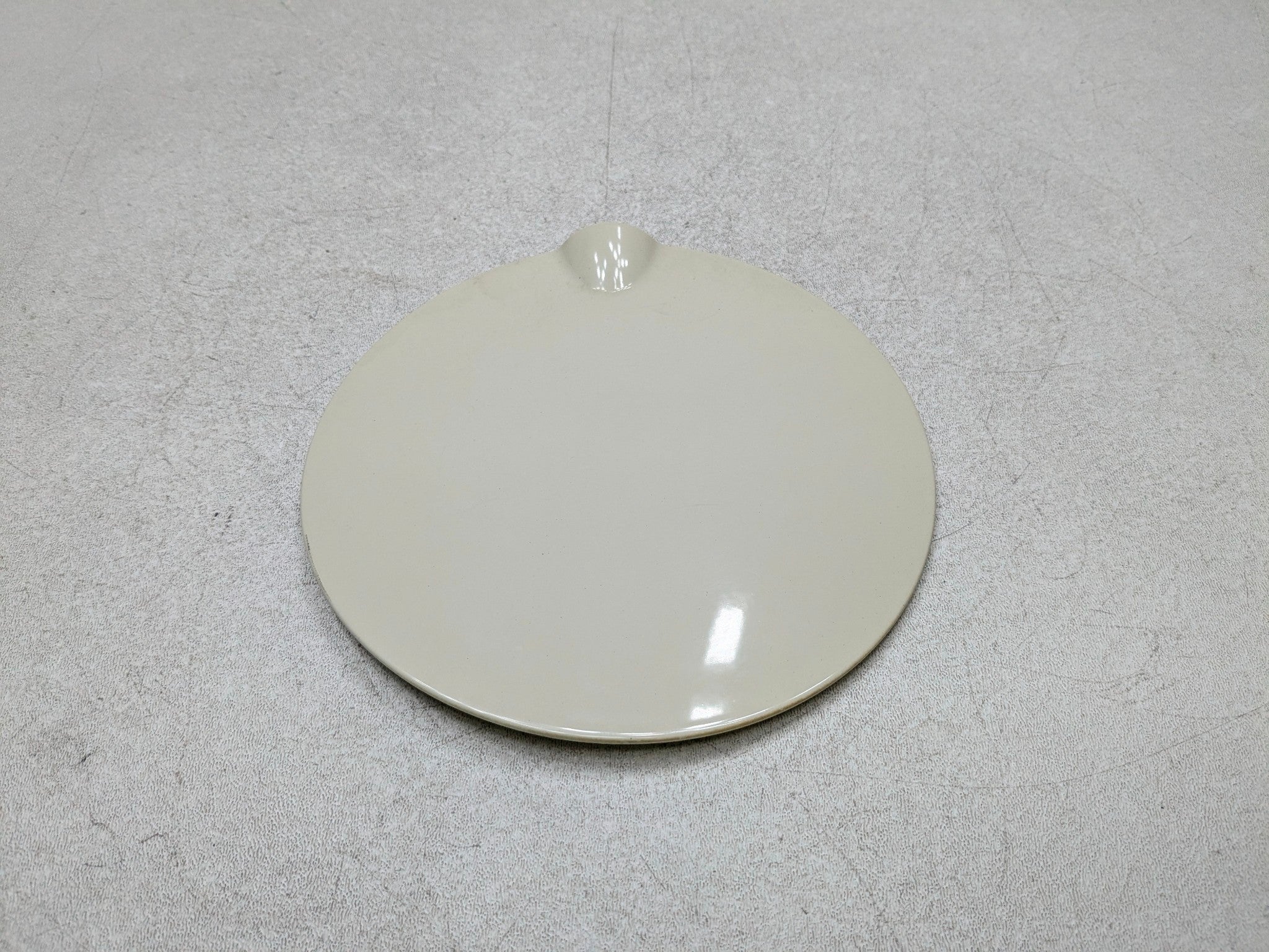 2011 - 2014 MINI COOPER CLUBMAN OEM FUEL GAS TANK DOOR LID COVER PEPPER WHITE