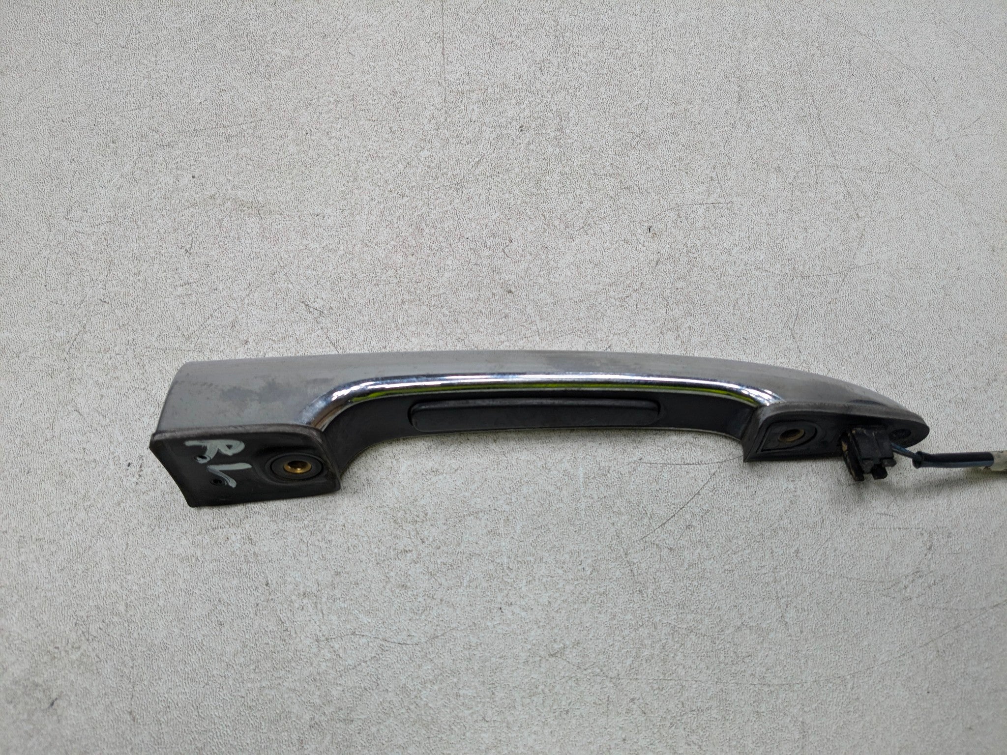 2011 - 2014 MINI COOPER CLUBMAN OEM TRUNK OUTSIDE DOOR HANDLE RAER LEFT SIDE