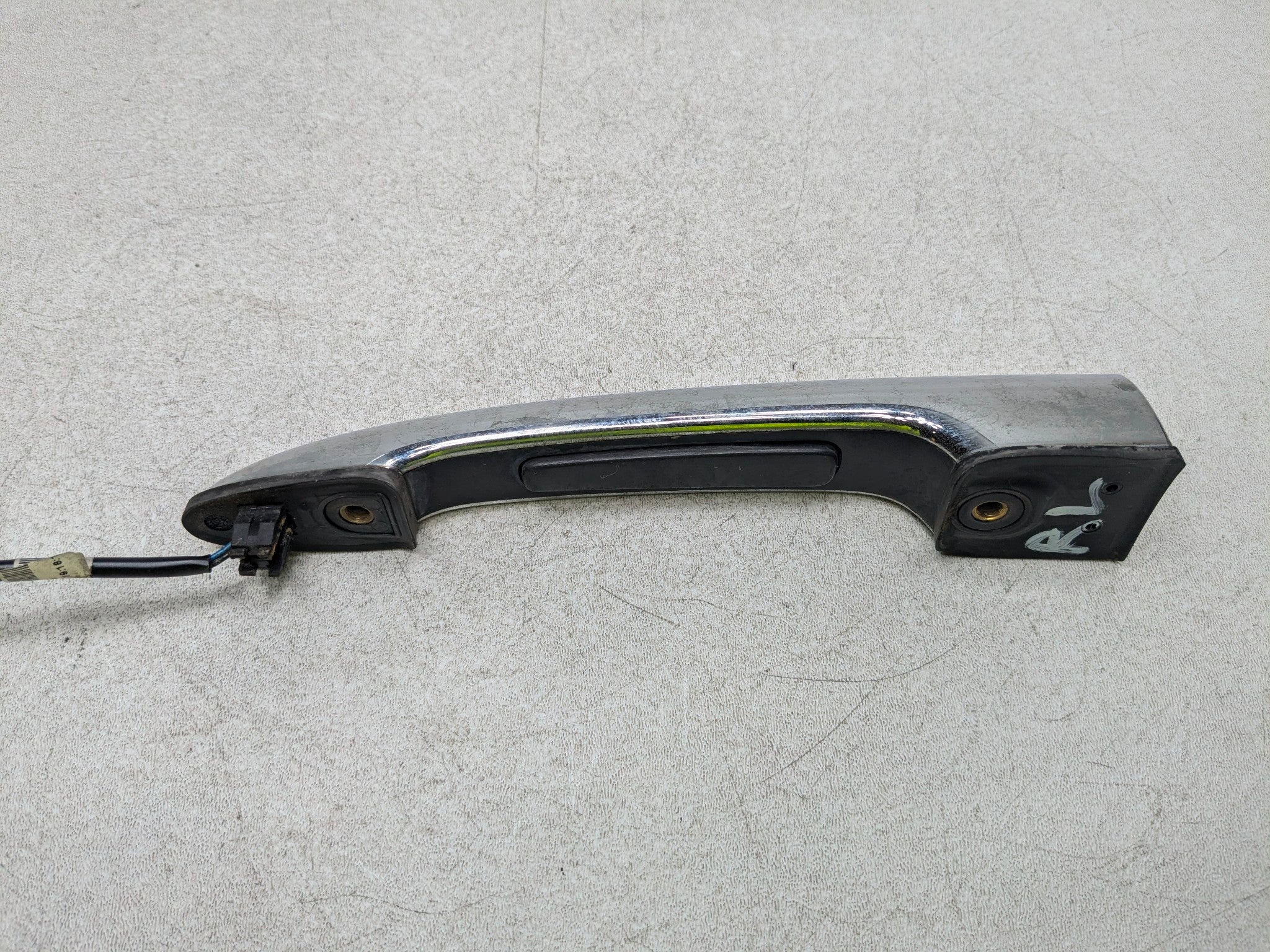 2011 - 2014 MINI COOPER CLUBMAN OEM TRUNK OUTSIDE DOOR HANDLE RAER LEFT SIDE