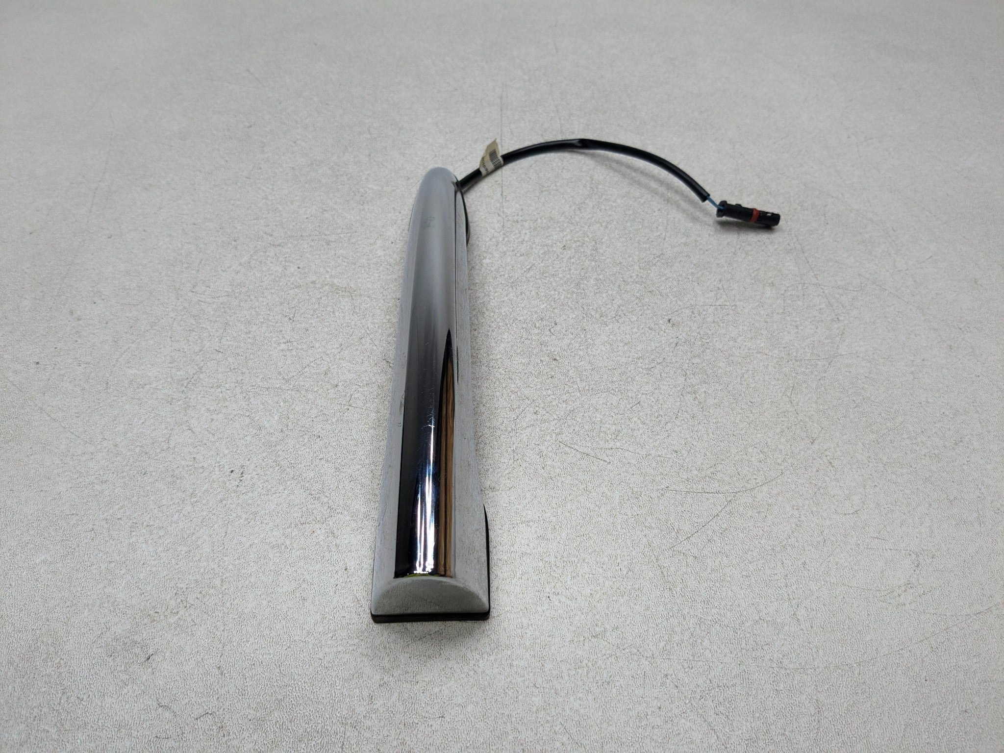 2011 - 2014 MINI COOPER CLUBMAN OEM TRUNK OUTSIDE DOOR HANDLE RAER RIGHT SIDE