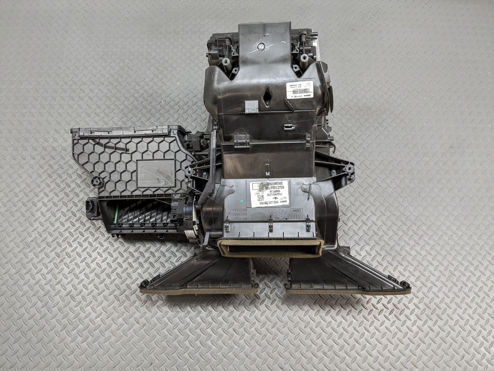 2011 - 2014 MINI COOPER CLUBMAN OEM HVAC HEATER CORE BLOWER EVAPORATOR ASSEMBLY